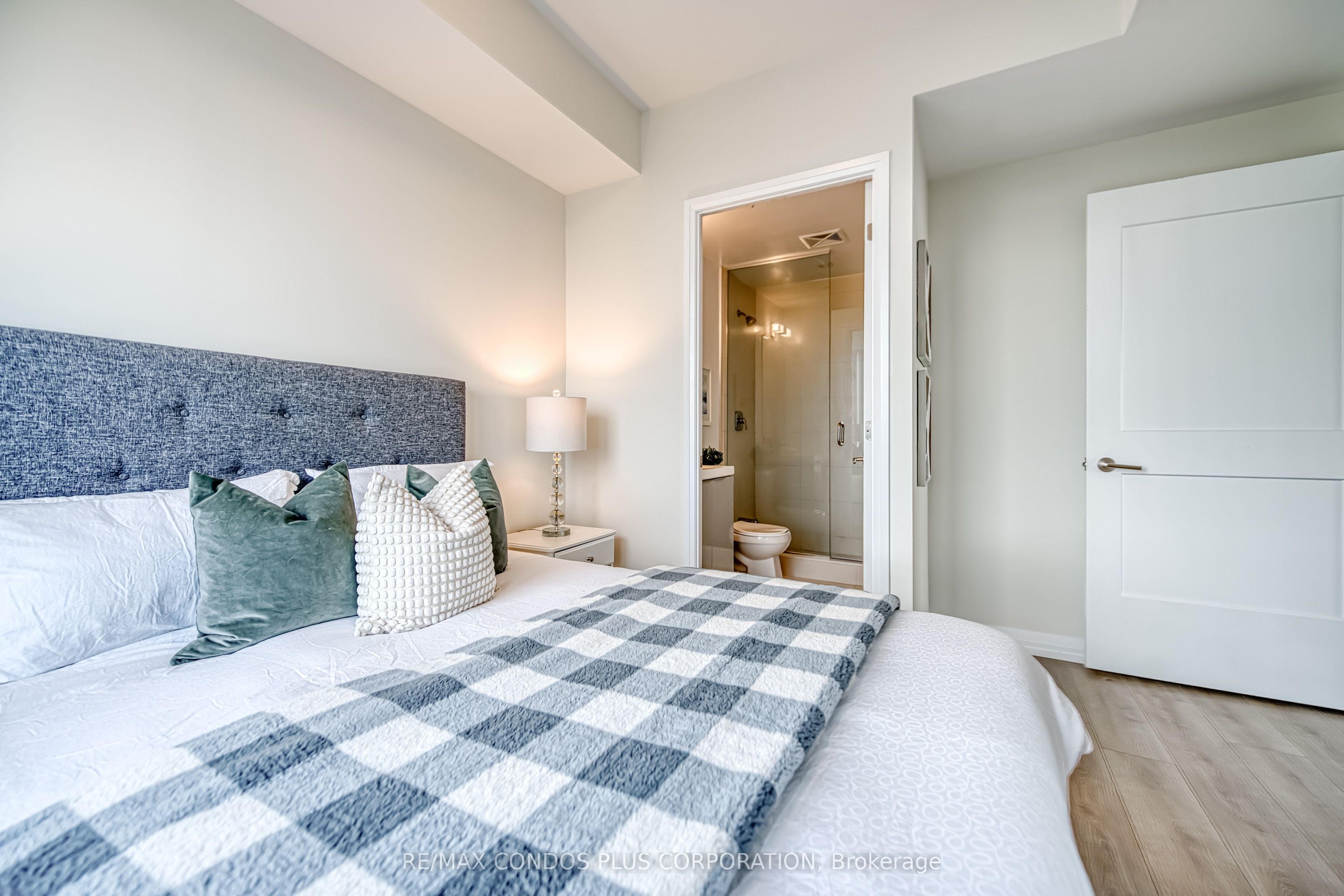 25 Holly Street 2007 Property Photo 19