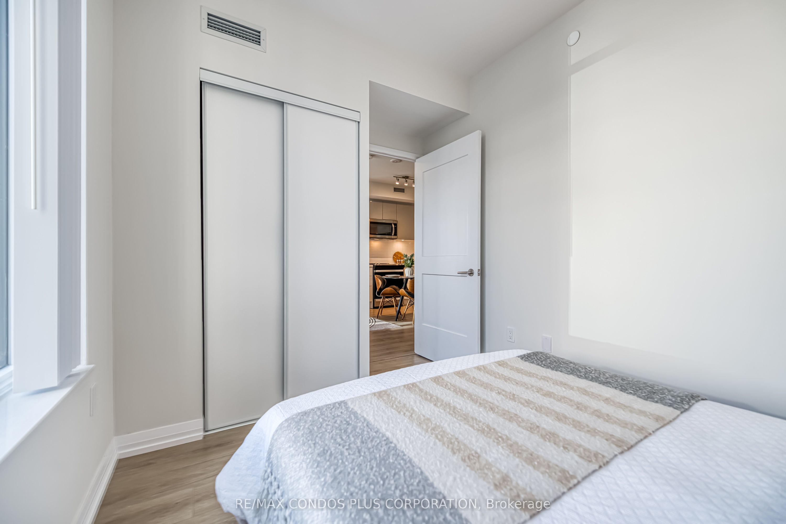 25 Holly Street 2007 Property Photo 22