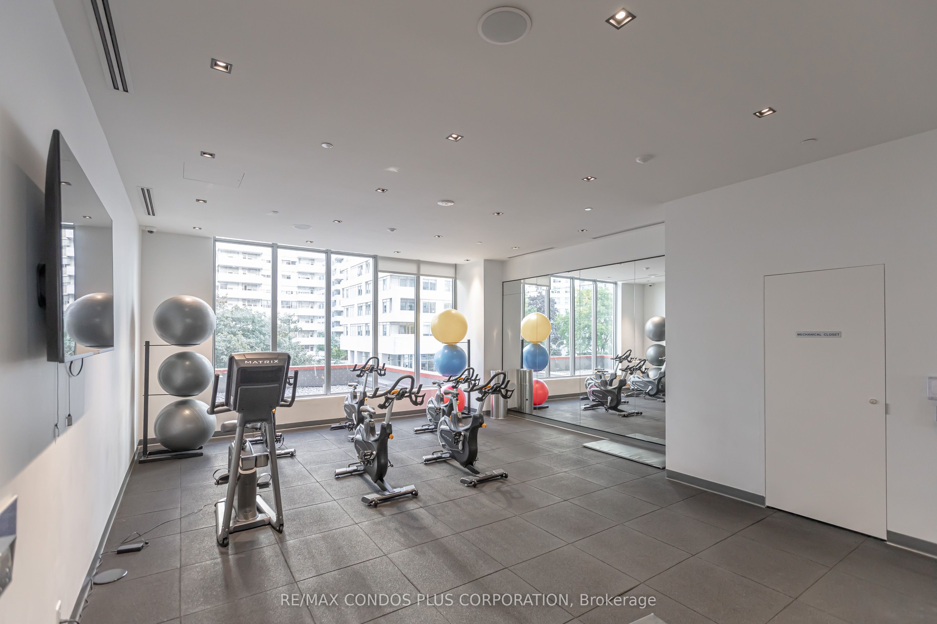 25 Holly Street 2007 Property Photo 30