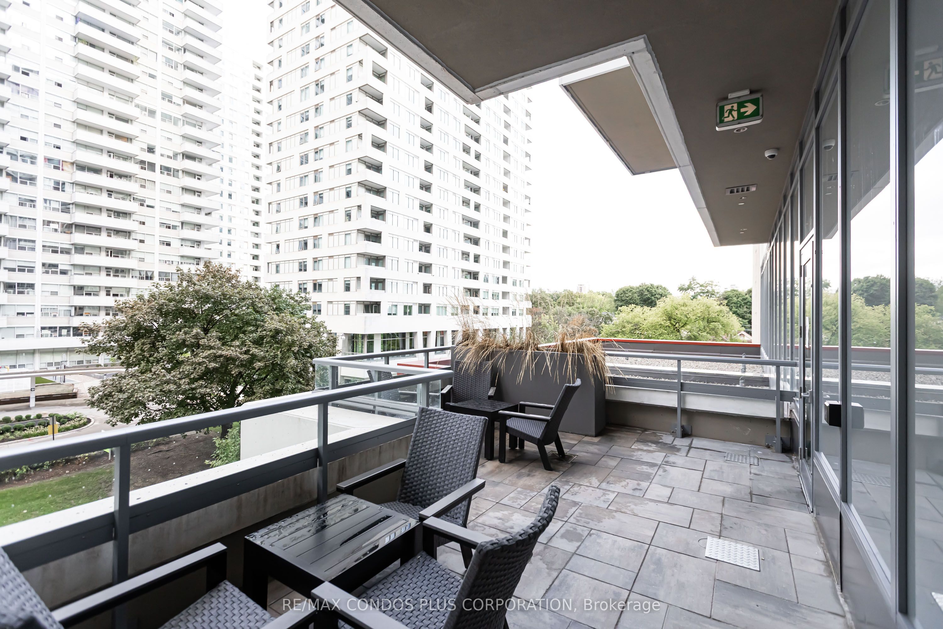 25 Holly Street 2007 Property Photo 36