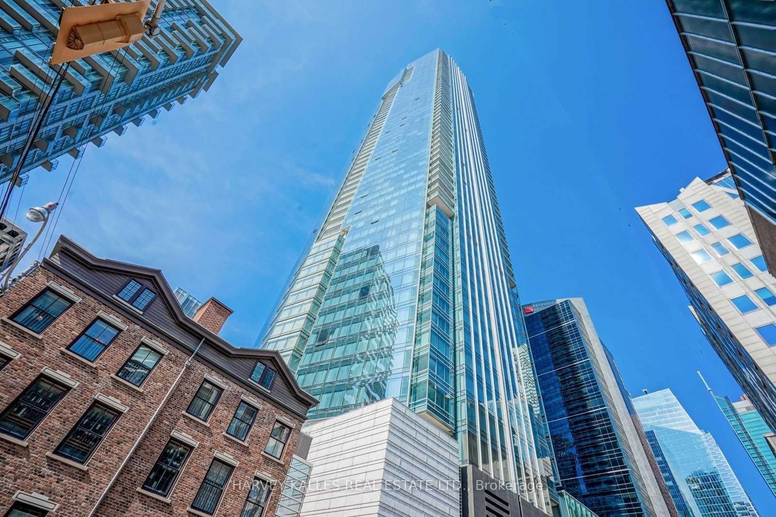 180 University Avenue 2508 Property Photo 1