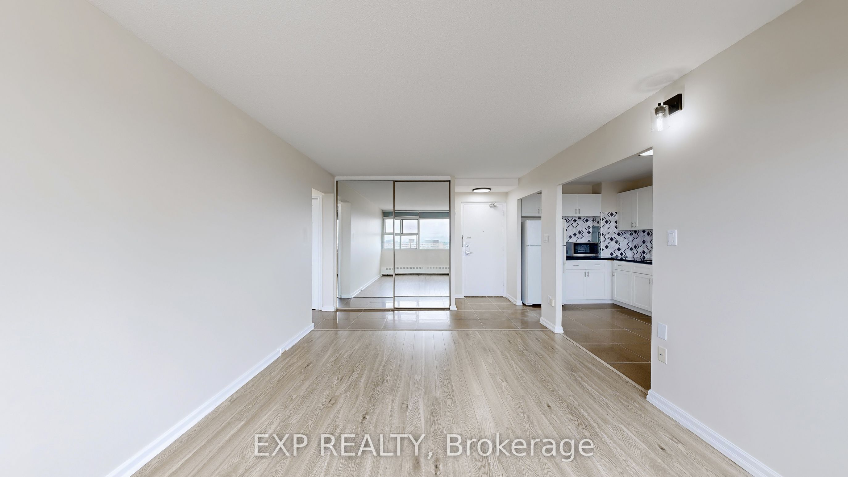 715 Don Mills Road 2204 Property Photo 7