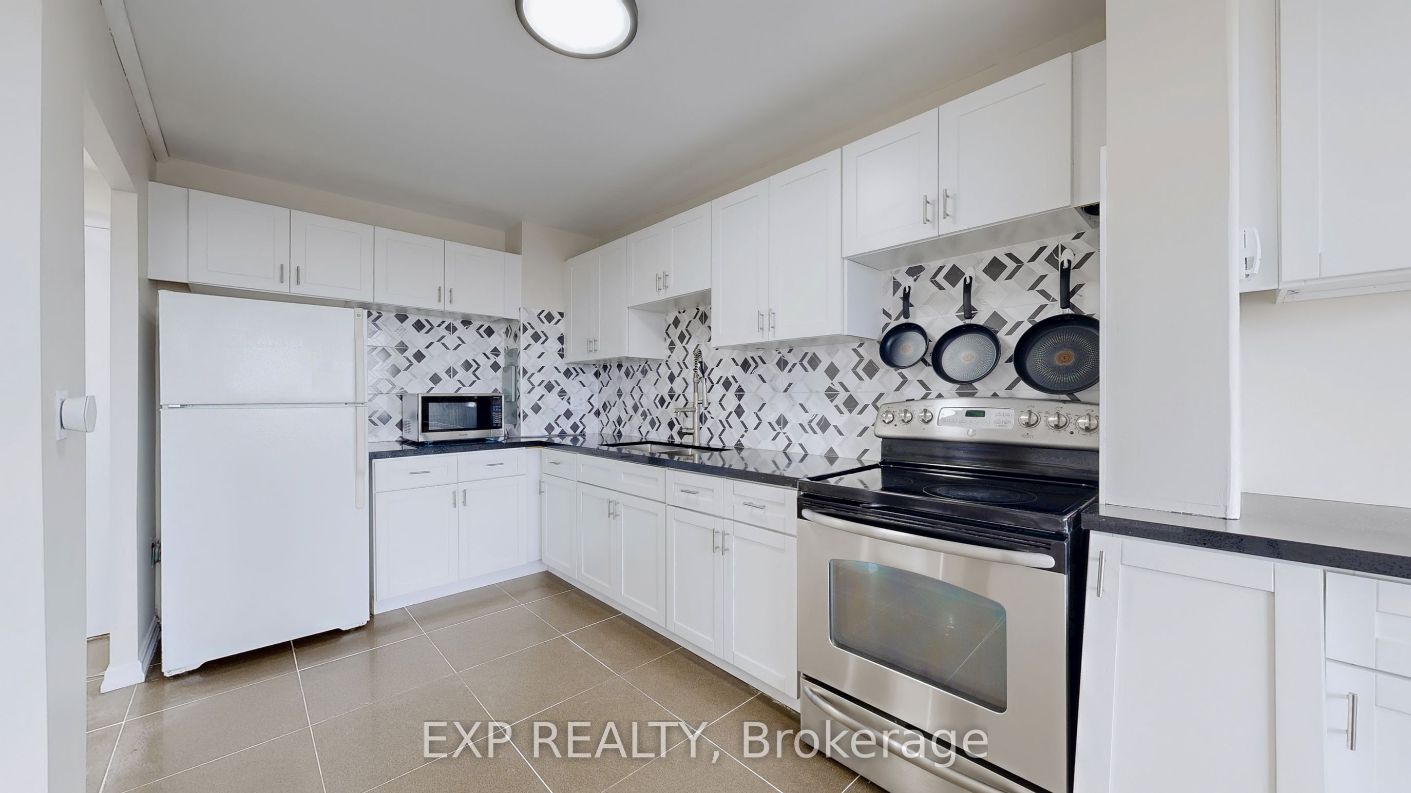 715 Don Mills Road 2204 Property Photo 10