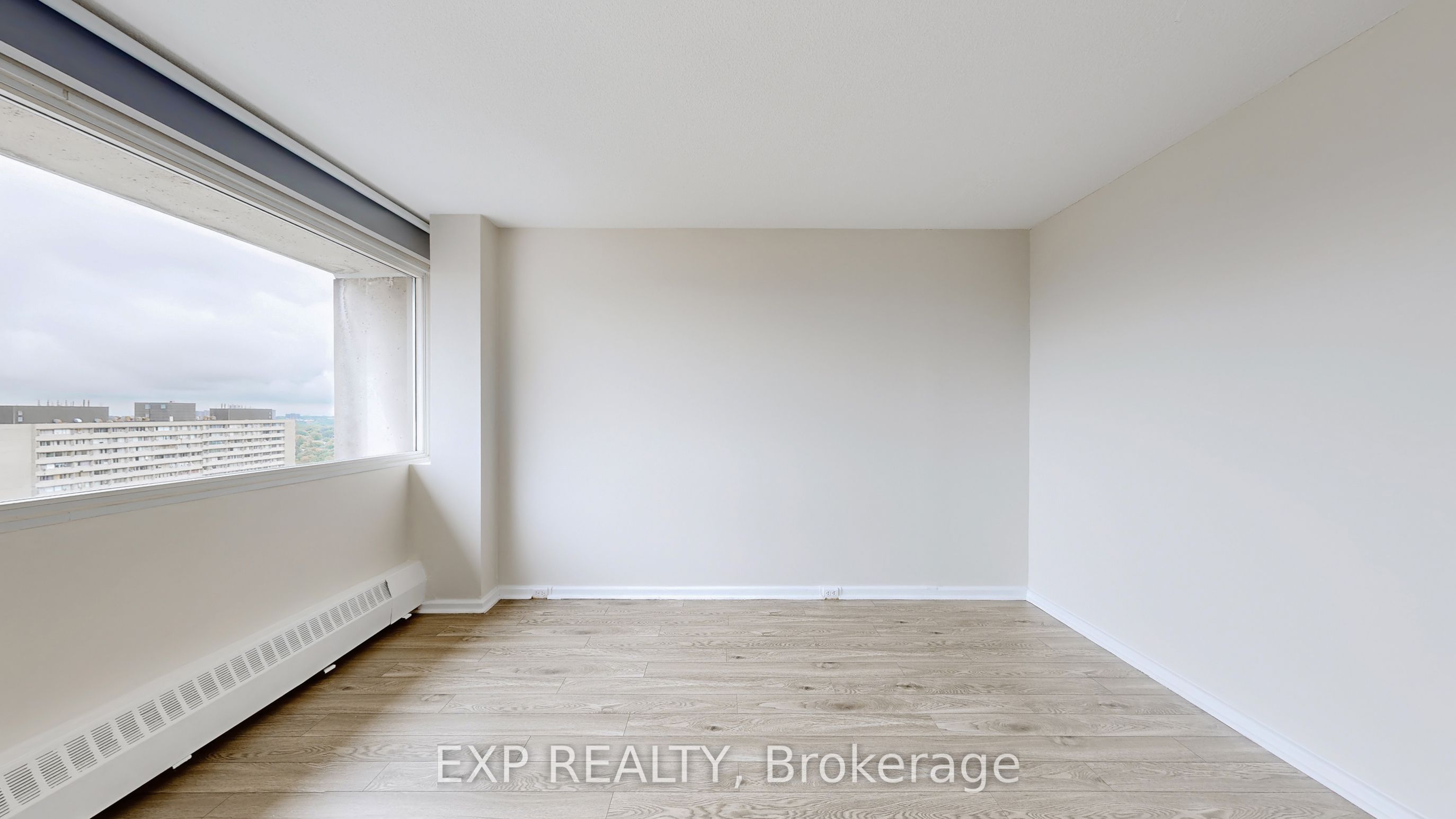 715 Don Mills Road 2204 Property Photo 15