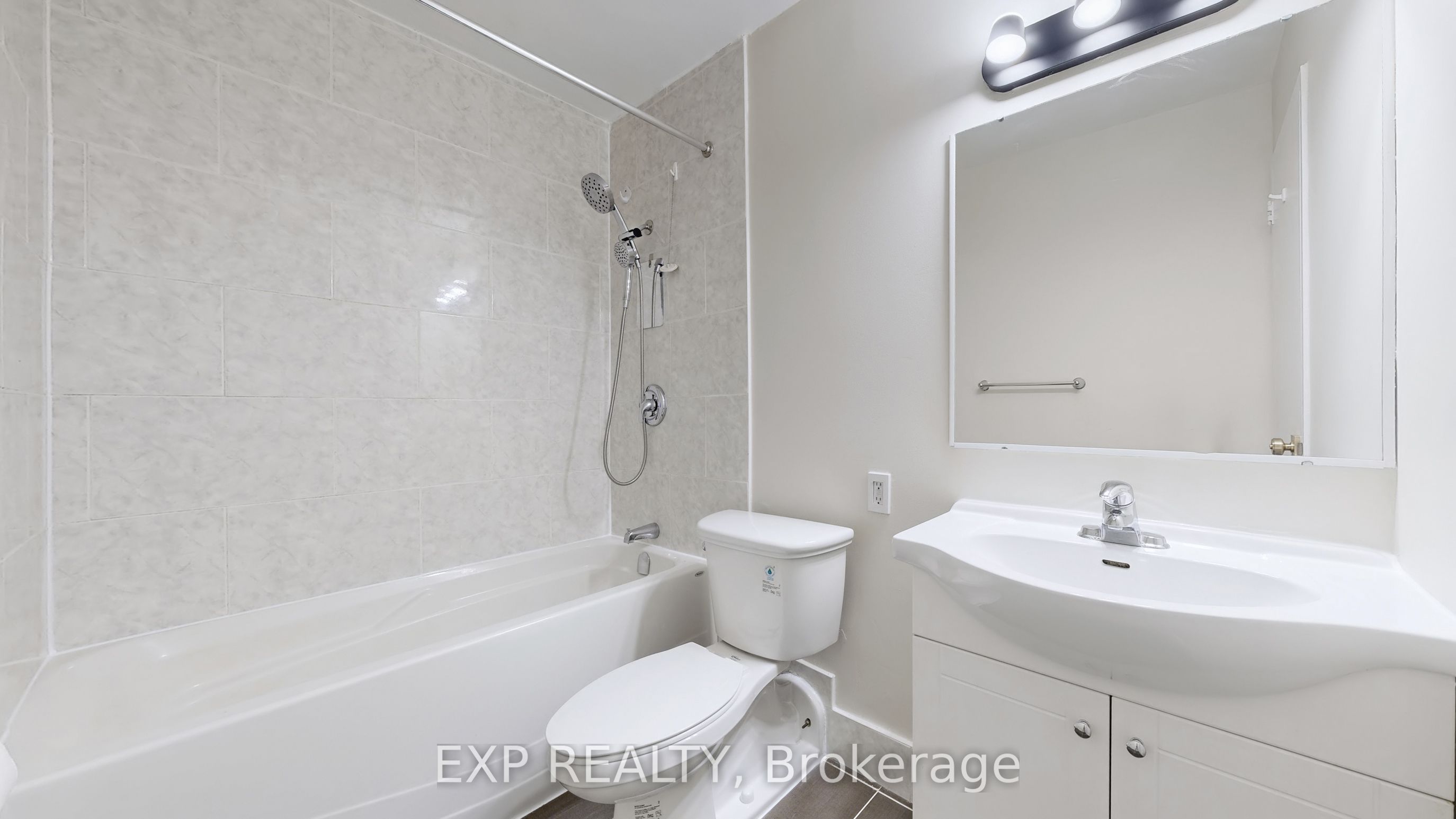 715 Don Mills Road 2204 Property Photo 17