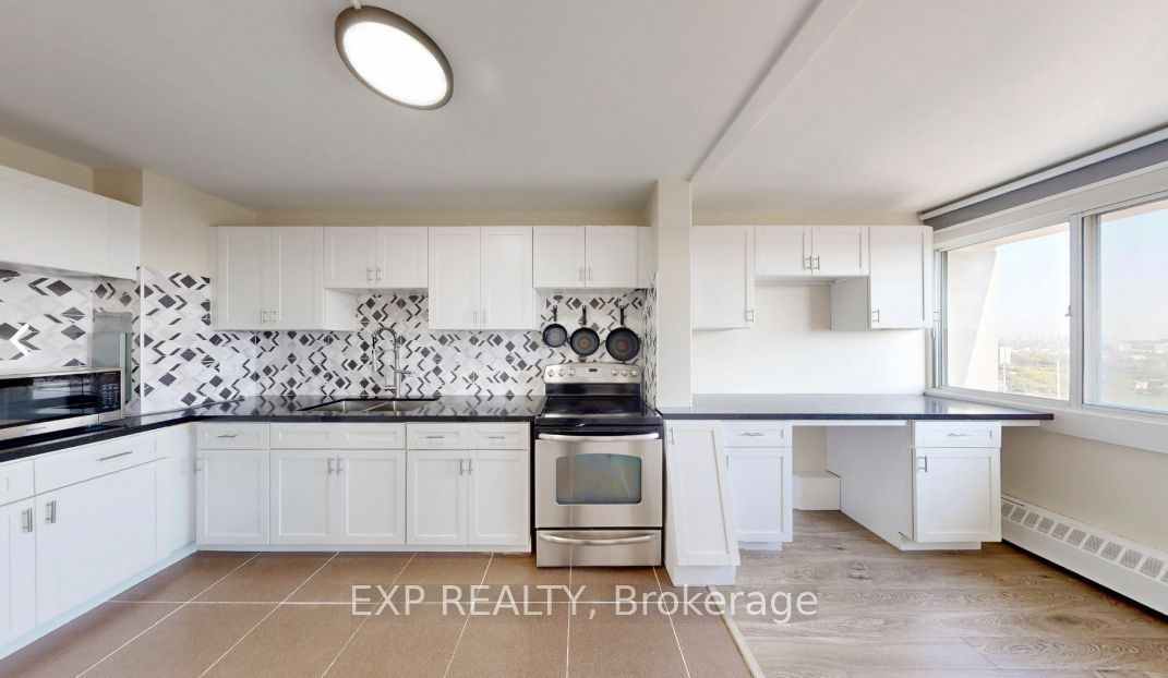 715 Don Mills Road 2204 Property Photo 23