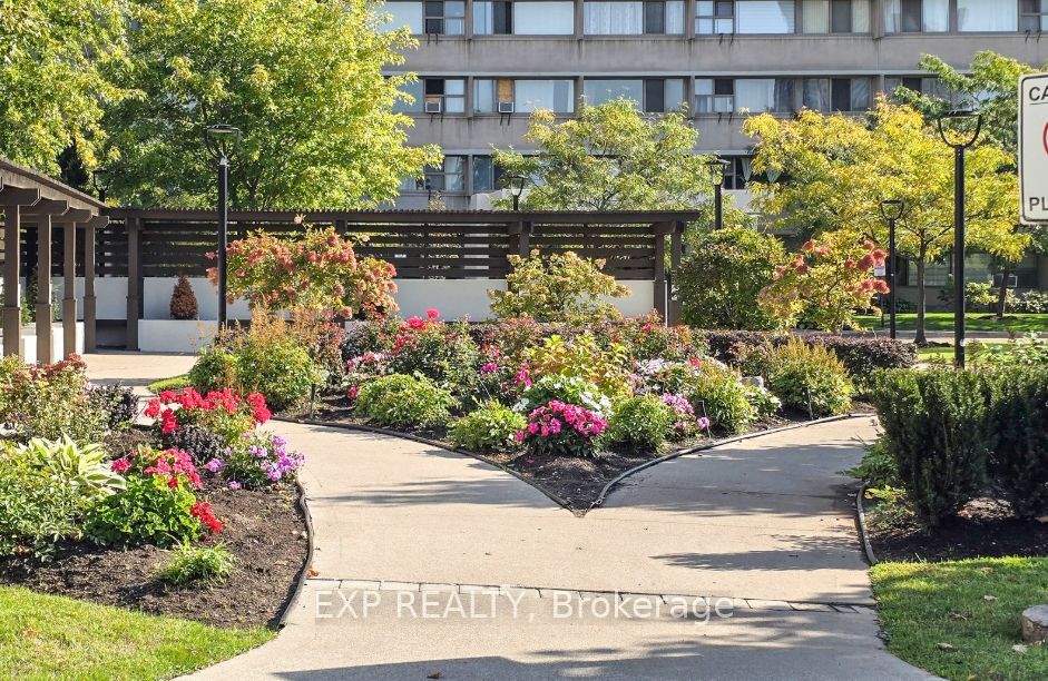 715 Don Mills Road 2204 Property Photo 47