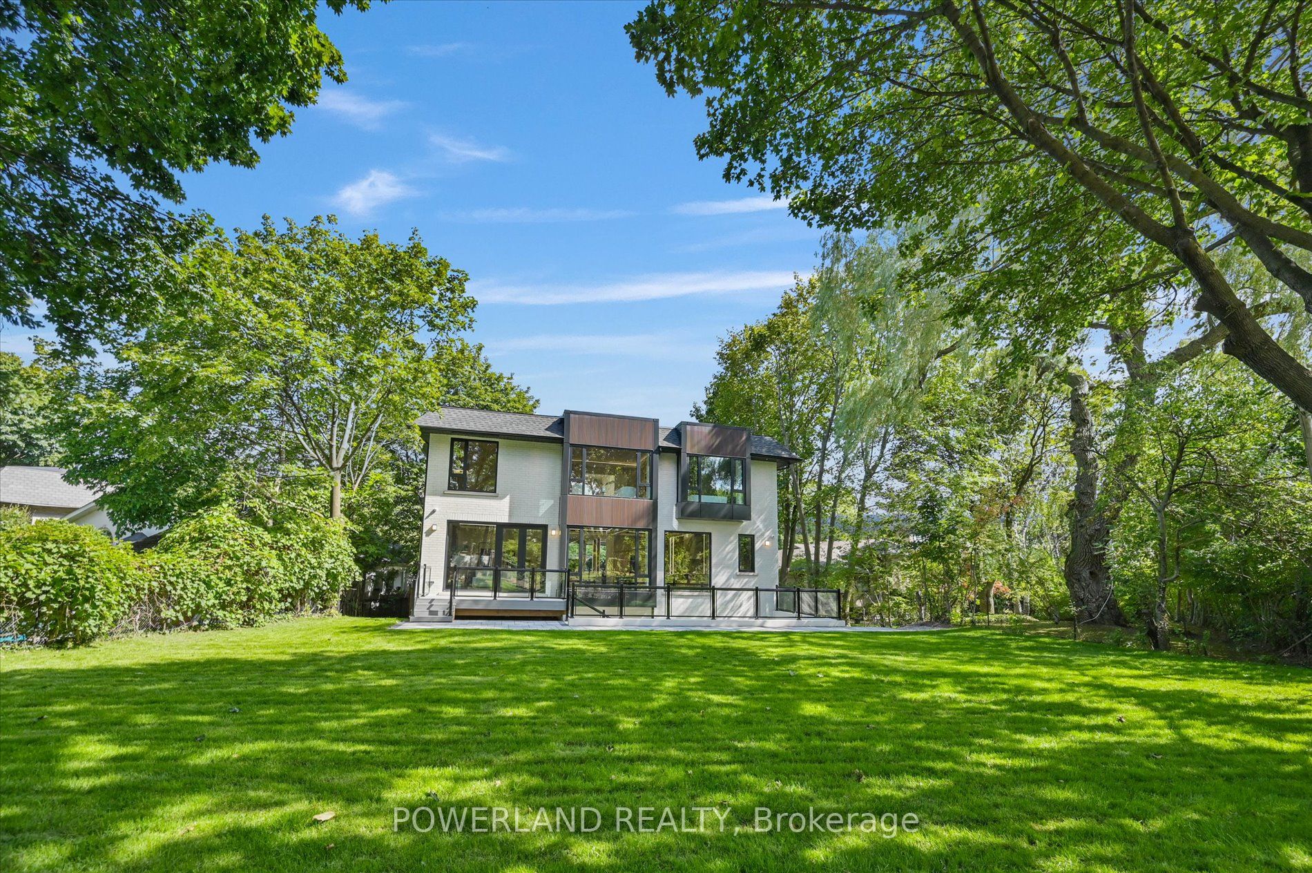 53 Whittaker Crescent Property Photo 4