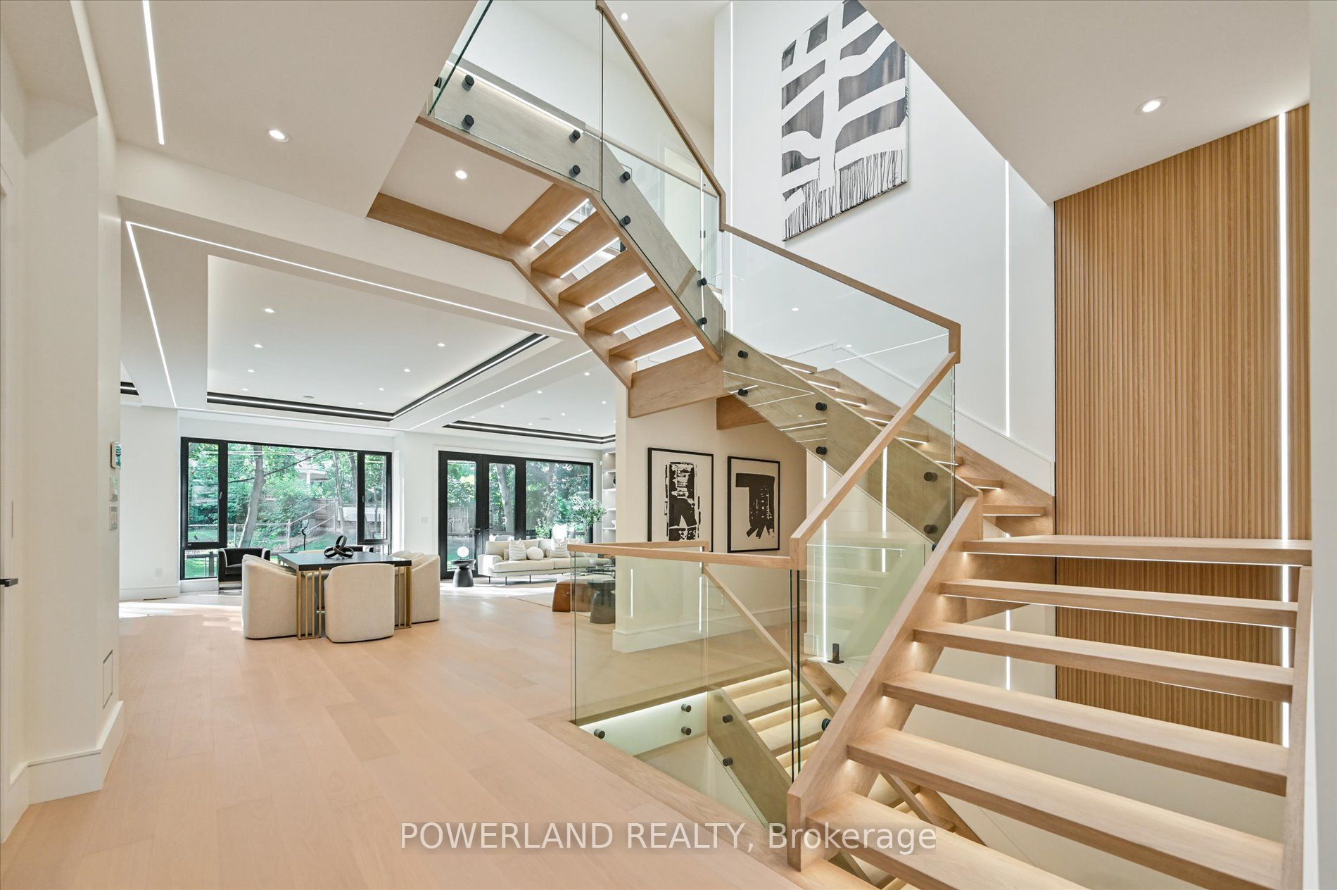 53 Whittaker Crescent Property Photo 9