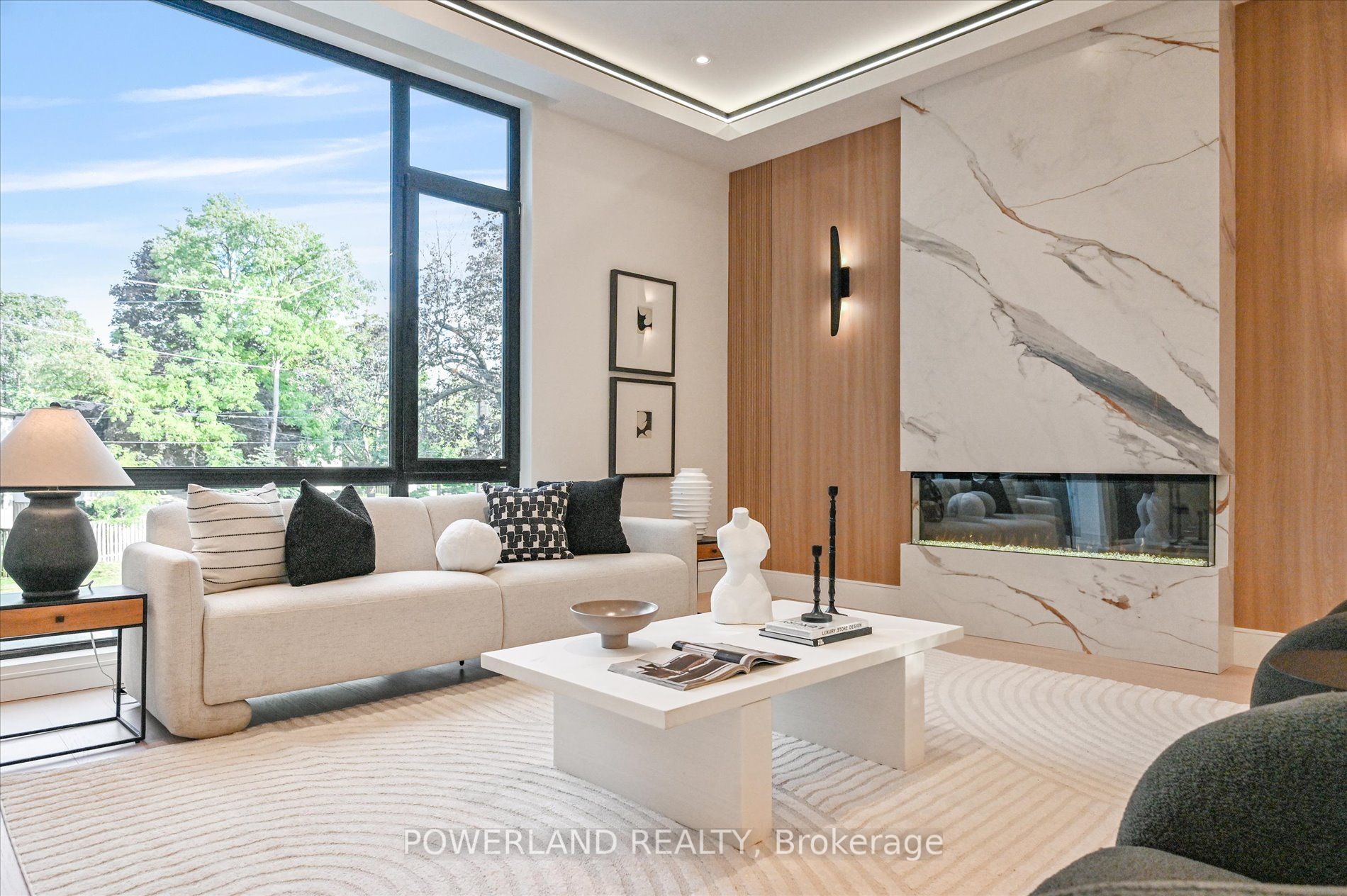 53 Whittaker Crescent Property Photo 12