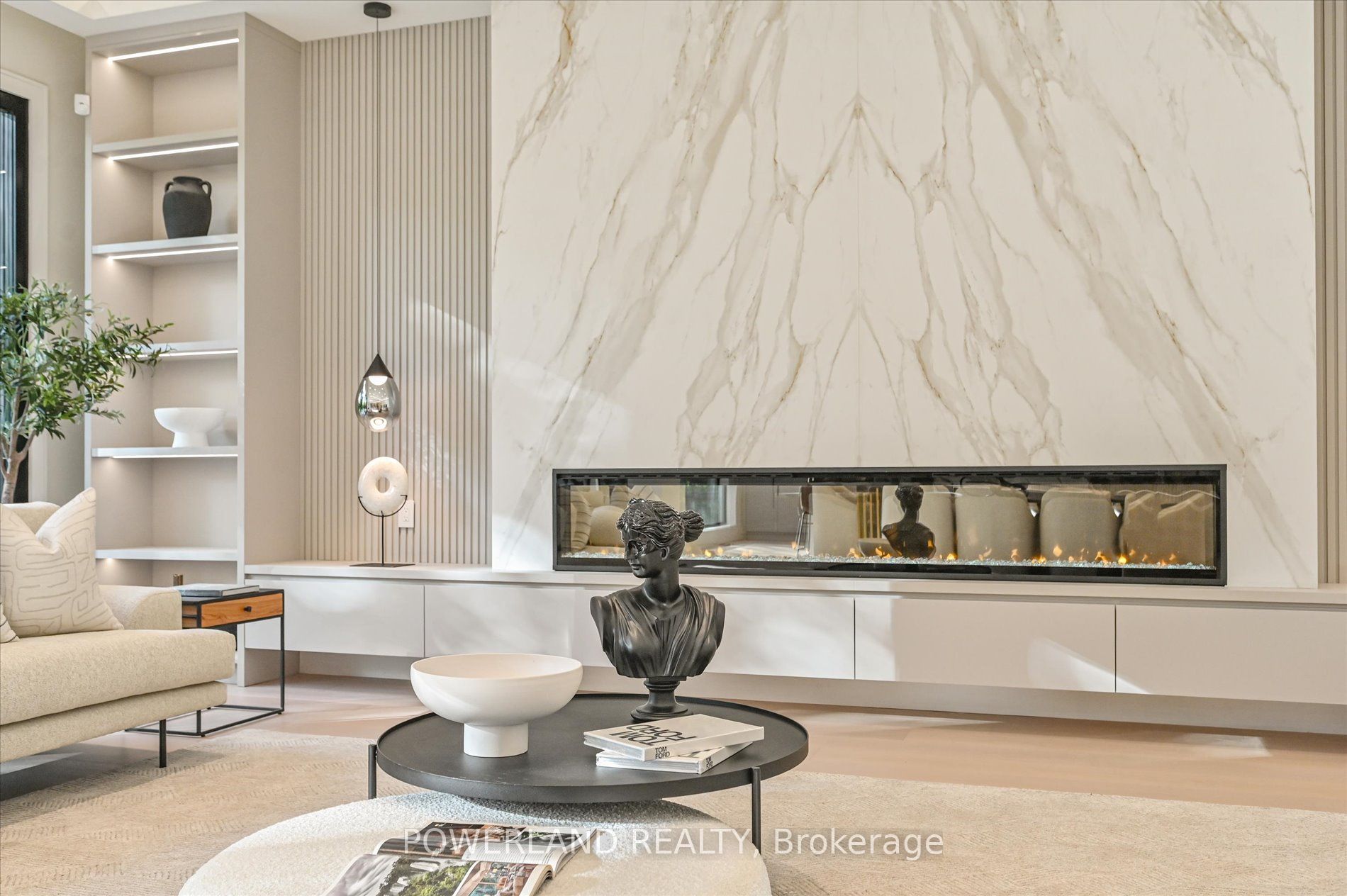 53 Whittaker Crescent Property Photo 24