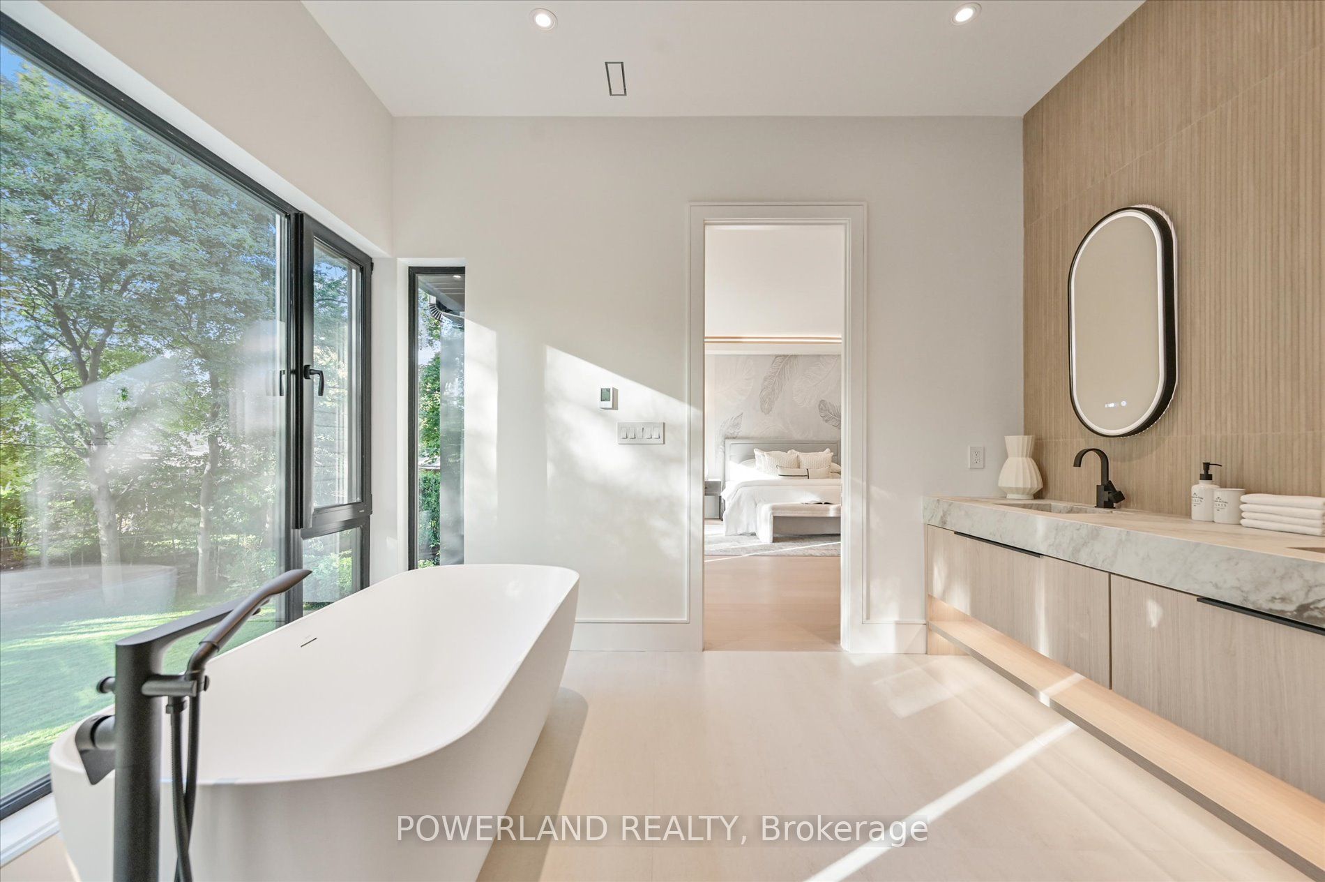 53 Whittaker Crescent Property Photo 34