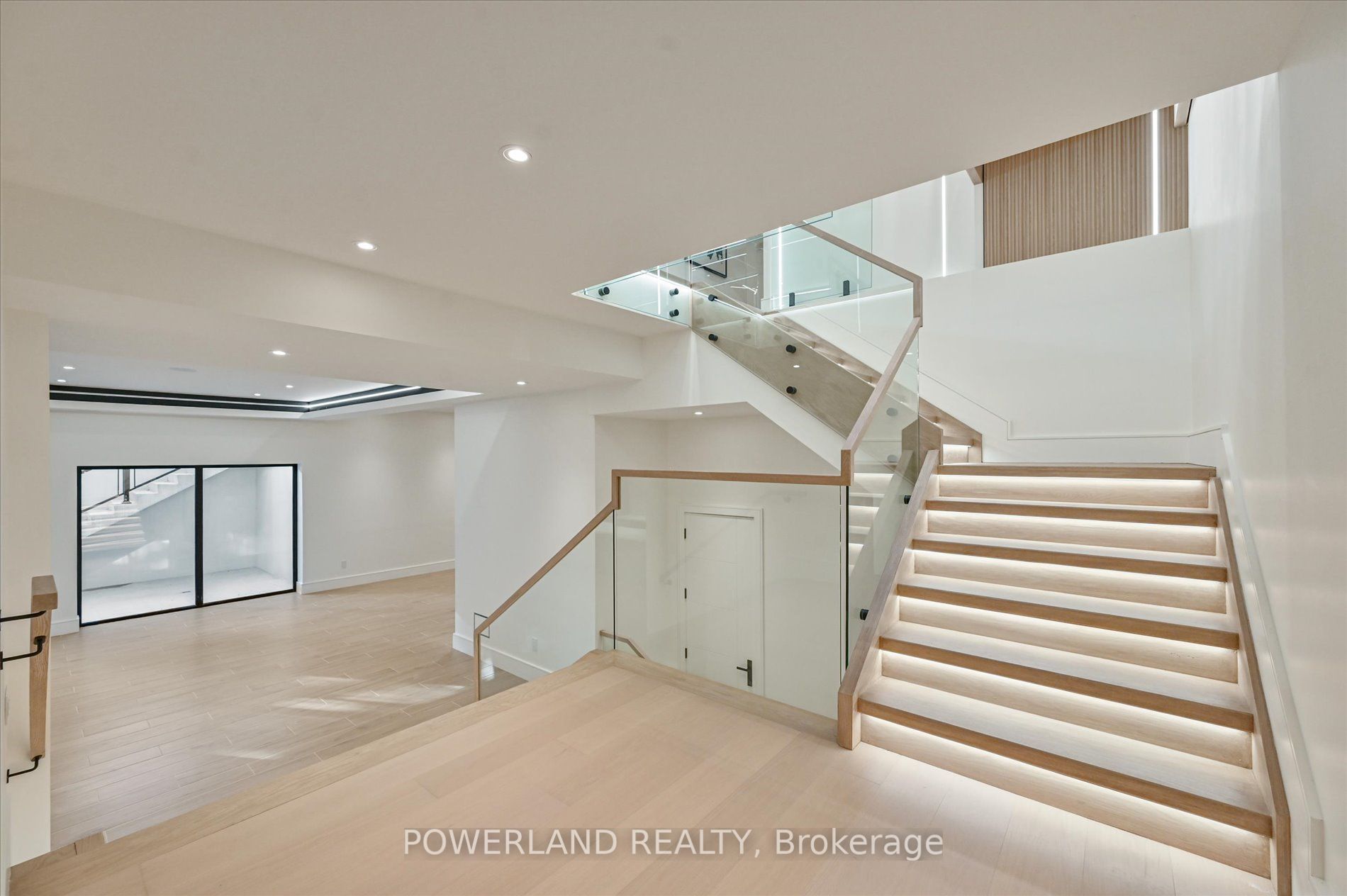 53 Whittaker Crescent Property Photo 44