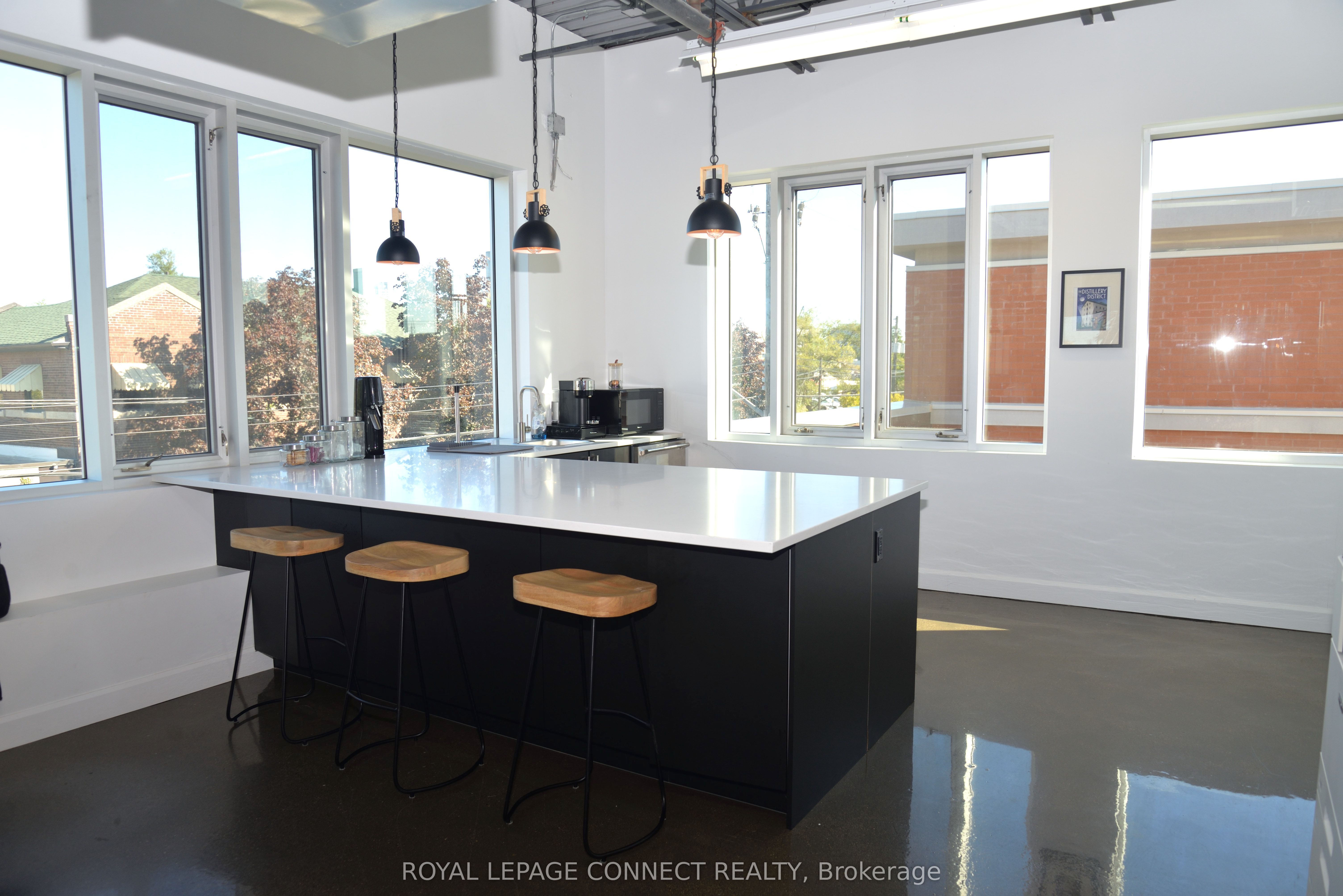 41 Industrial Street 208 Property Photo 7