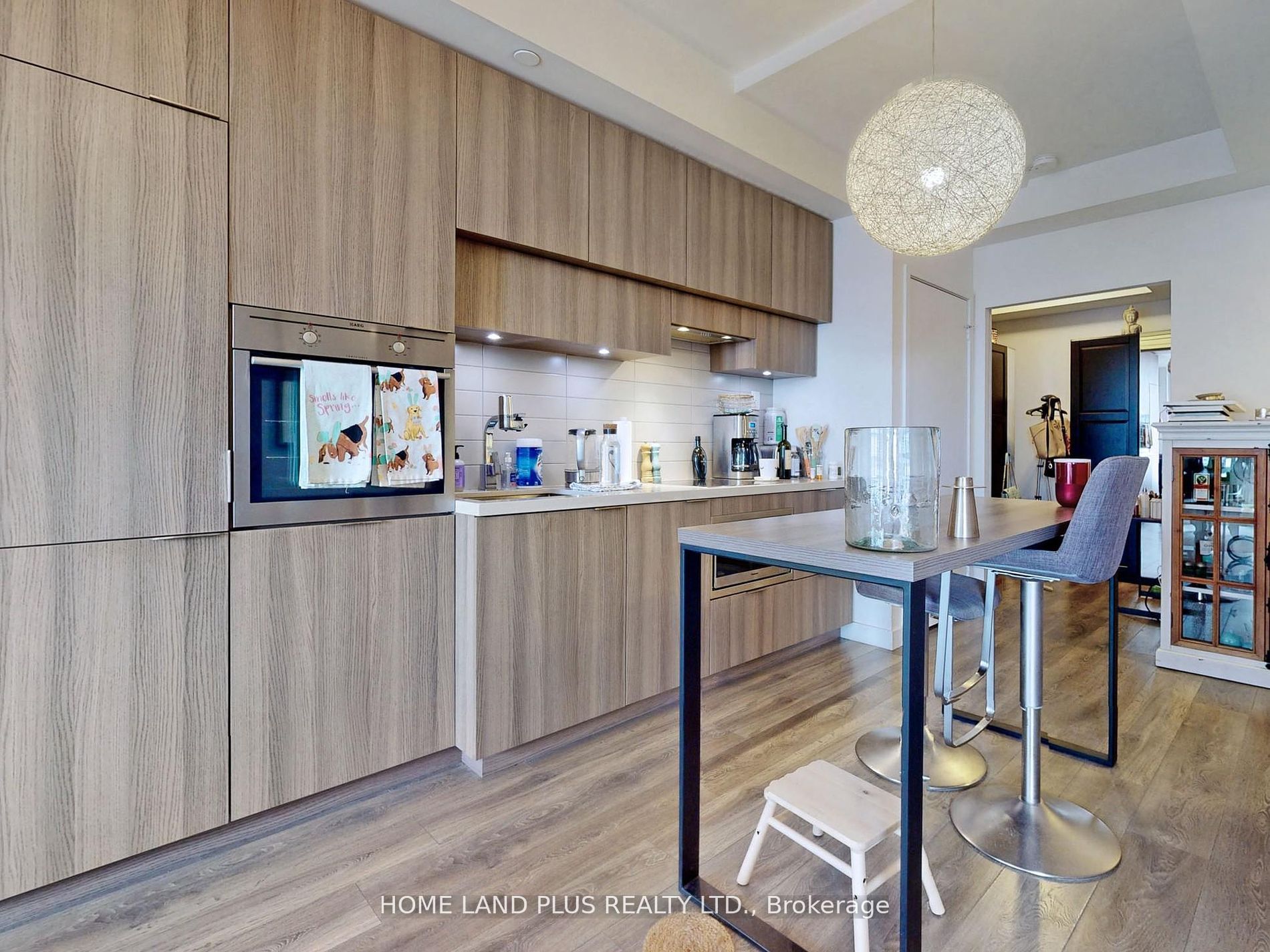 8 Eglinton Avenue E 2312 Property Photo 9