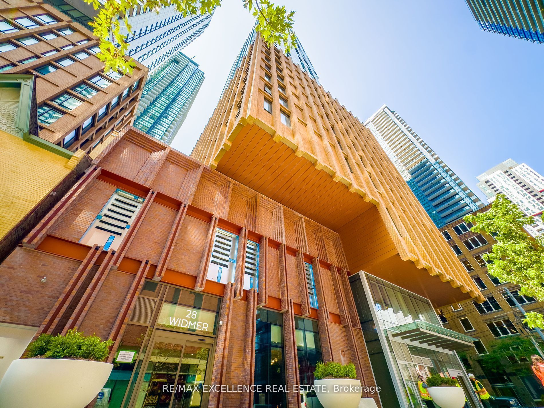 28 Widmer Street 4122 Property Photo 4