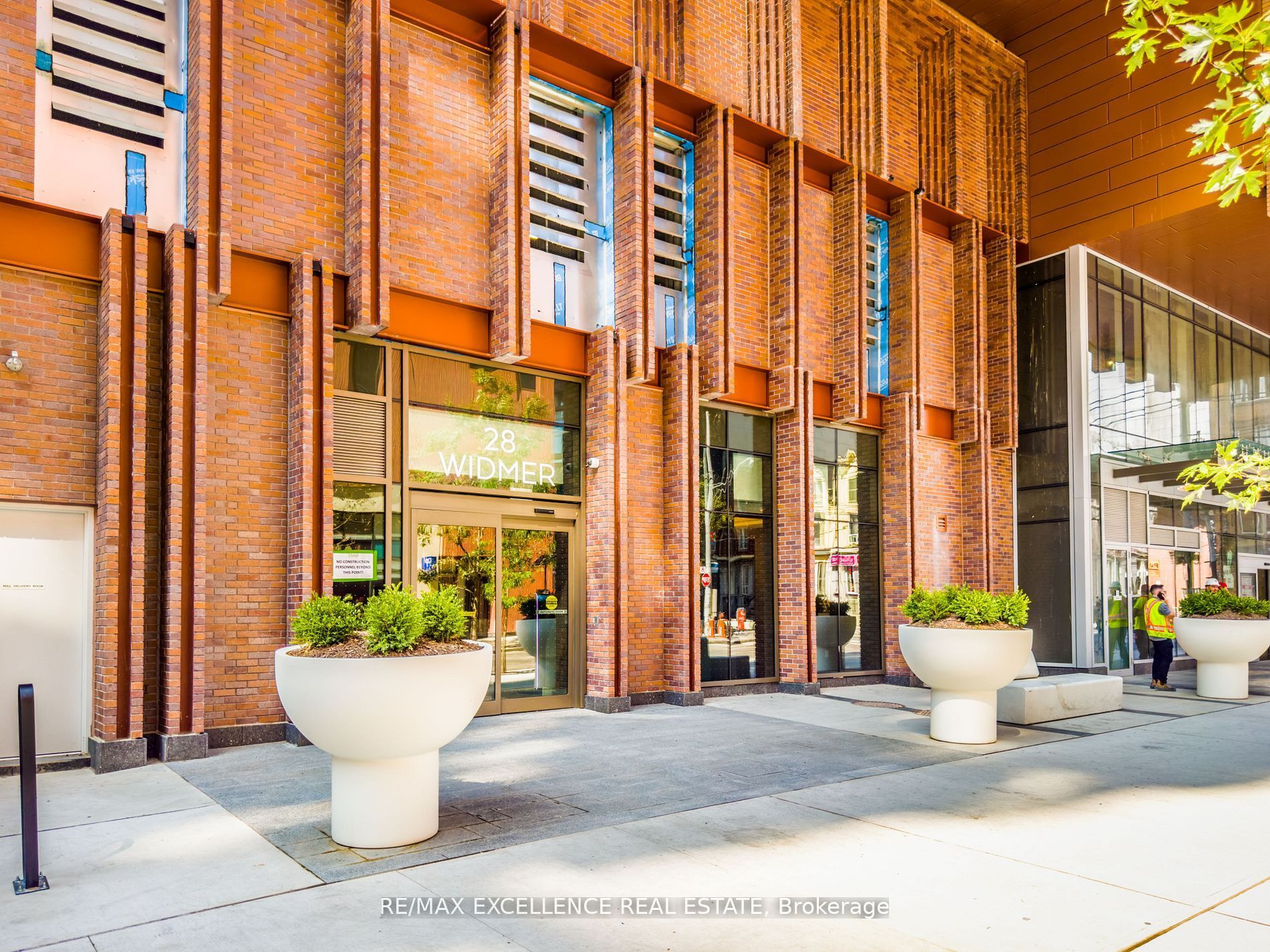 28 Widmer Street 4122 Property Photo 5