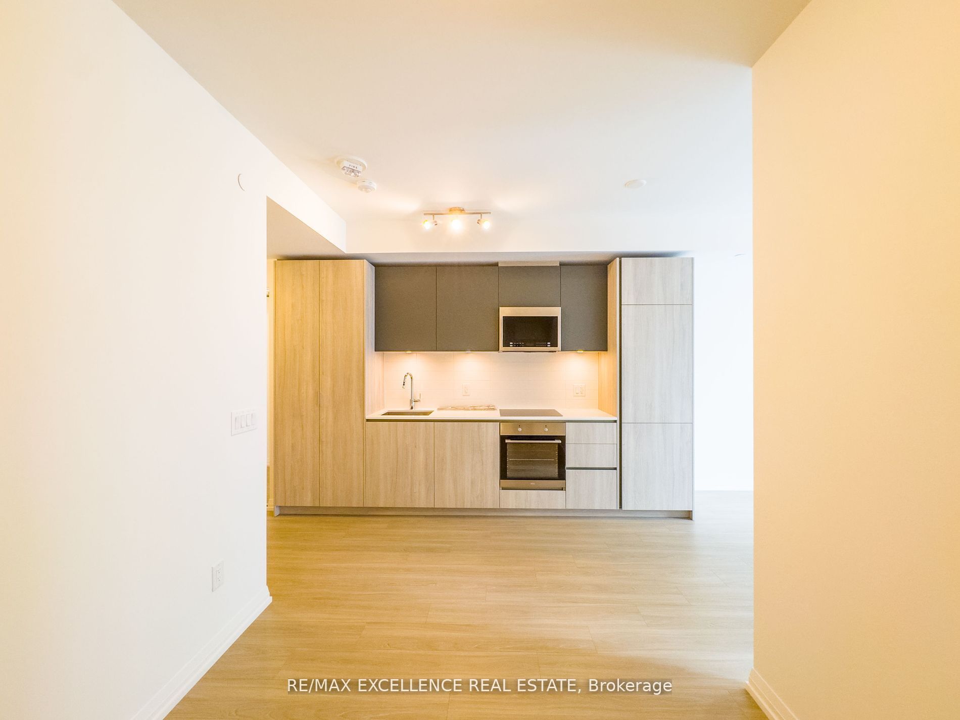 28 Widmer Street 4122 Property Photo 17