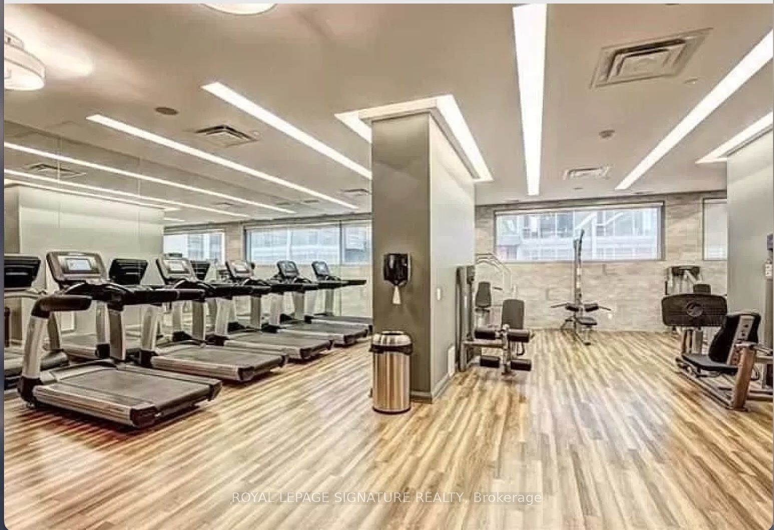 155 Yorkville Avenue 1218 Property Photo 25