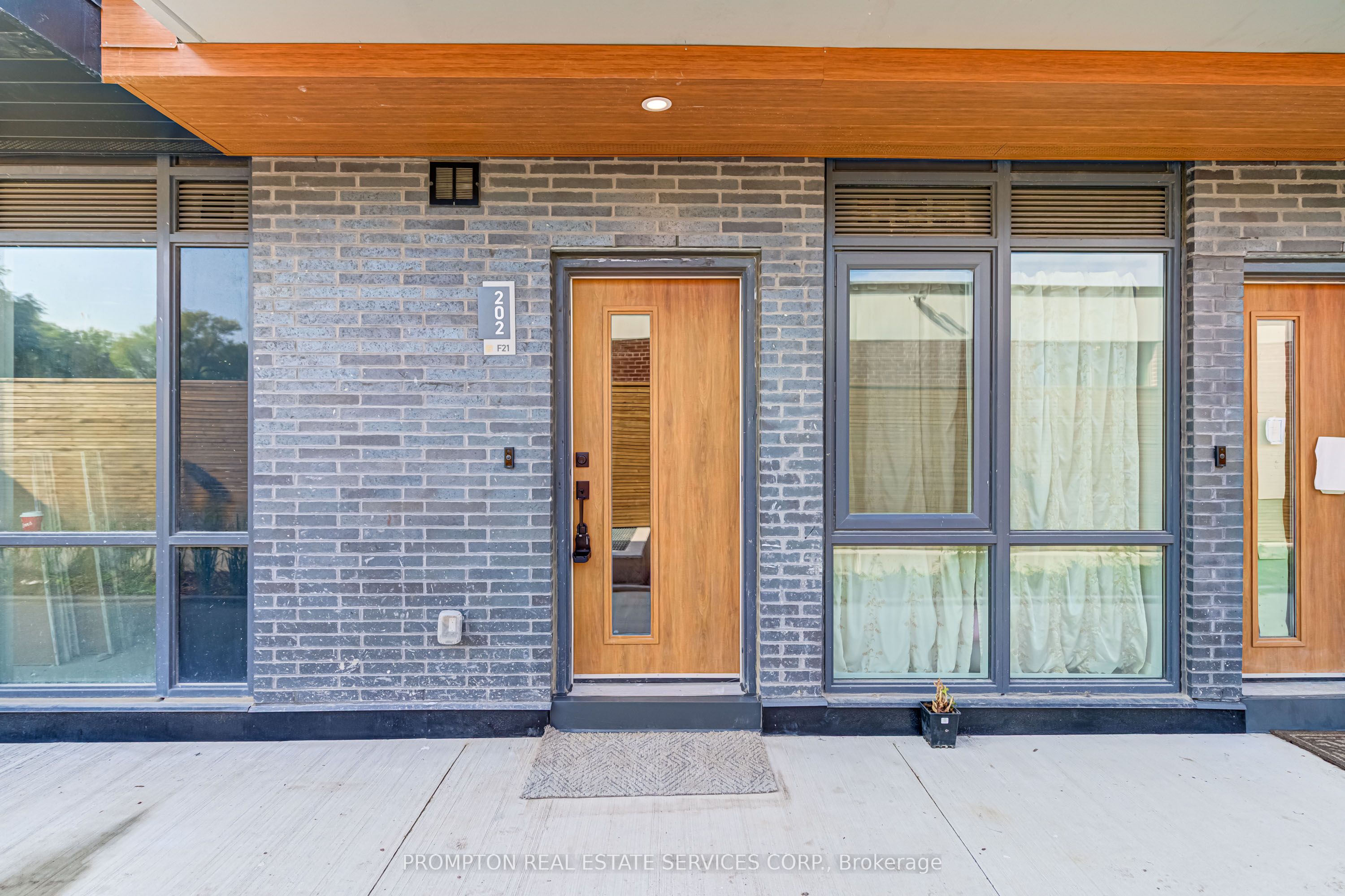 65 Curlew Drive 202 Property Photo 2