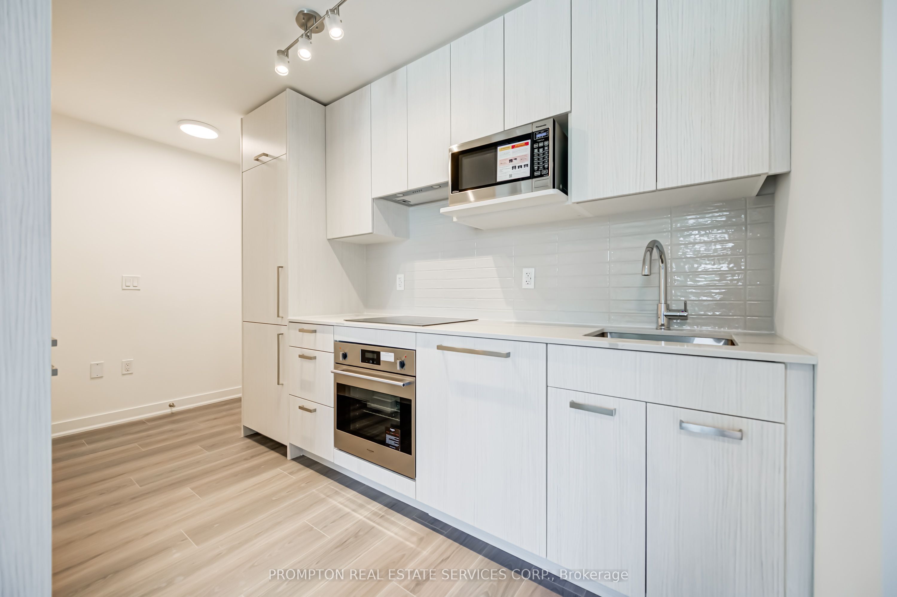 65 Curlew Drive 202 Property Photo 11