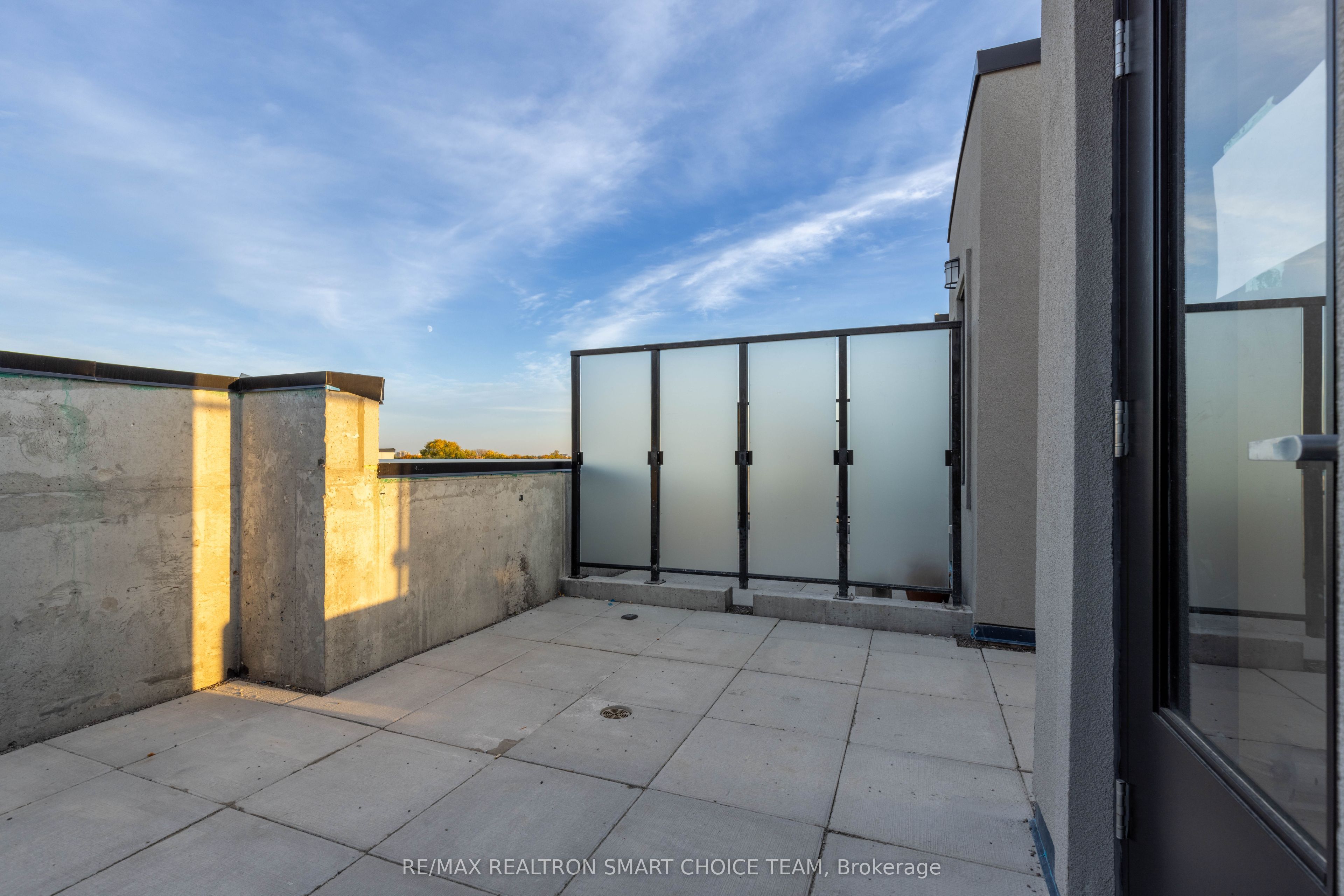 871 Sheppard Avenue W 41 Property Photo 20