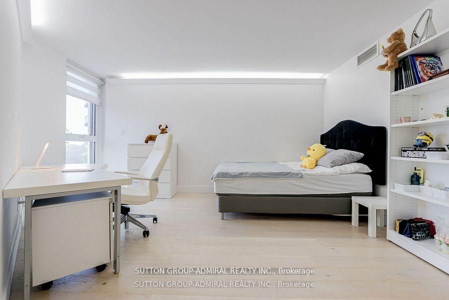 278 E Bloor Street E 805 Property Photo 17