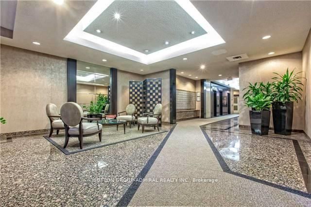 278 E Bloor Street E 805 Property Photo 37