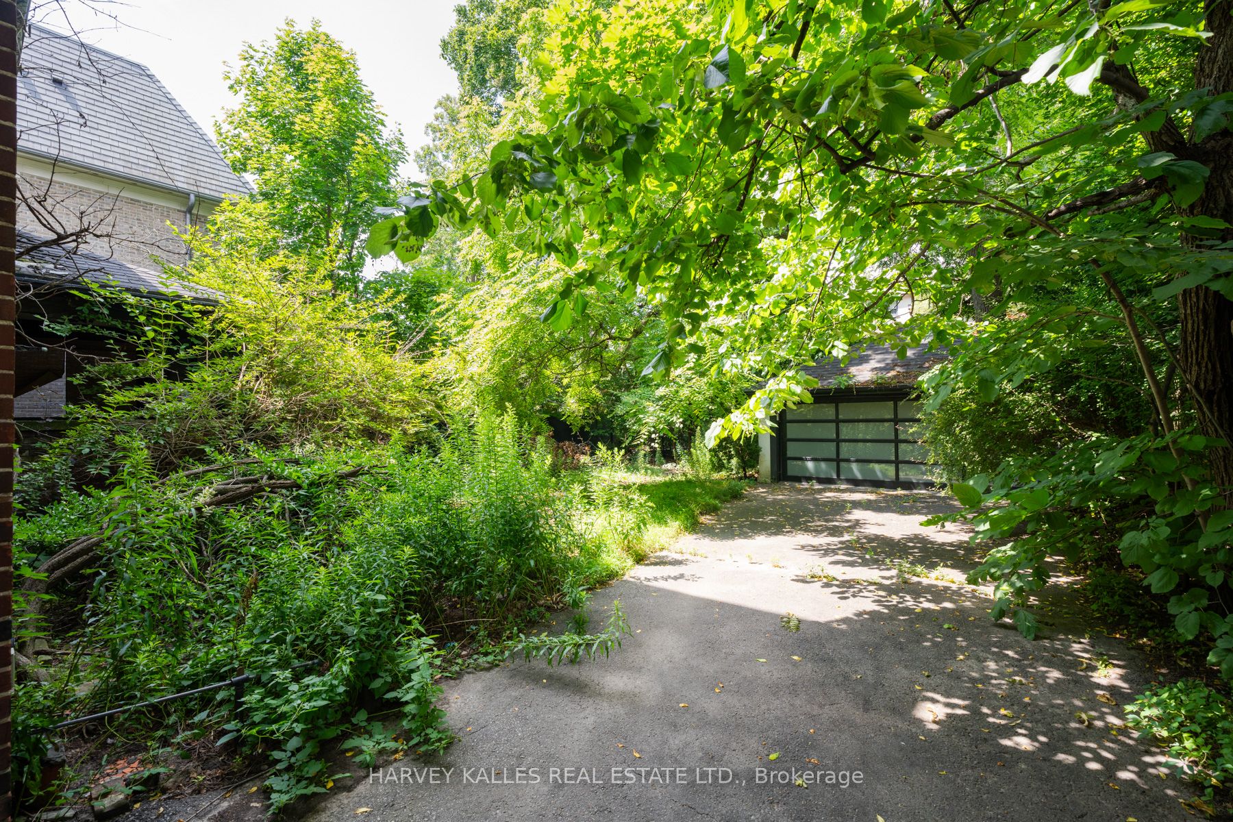 412 Glenayr Road Property Photo 5