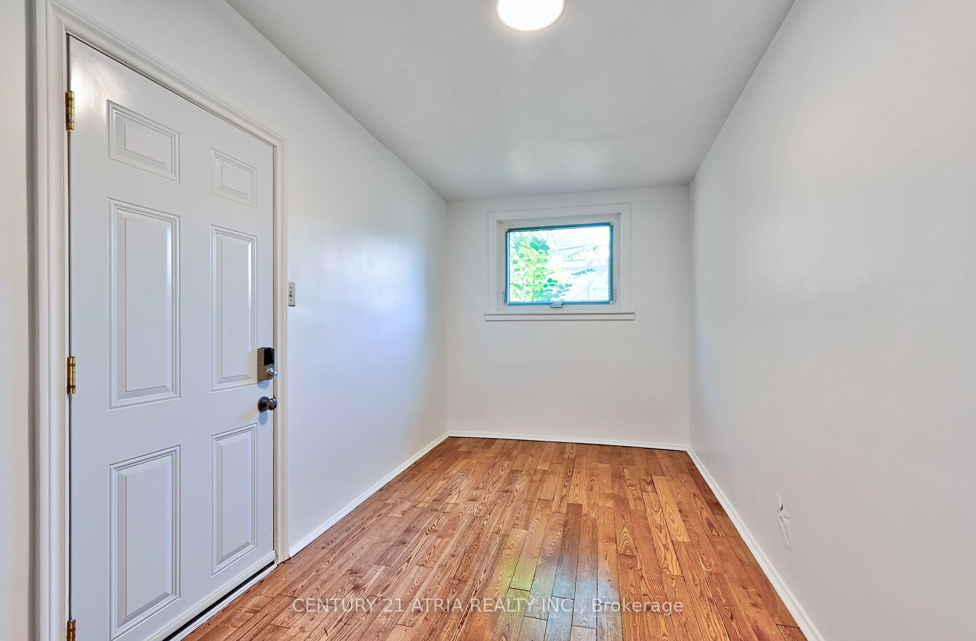 1195 Dovercourt Road Property Photo 10