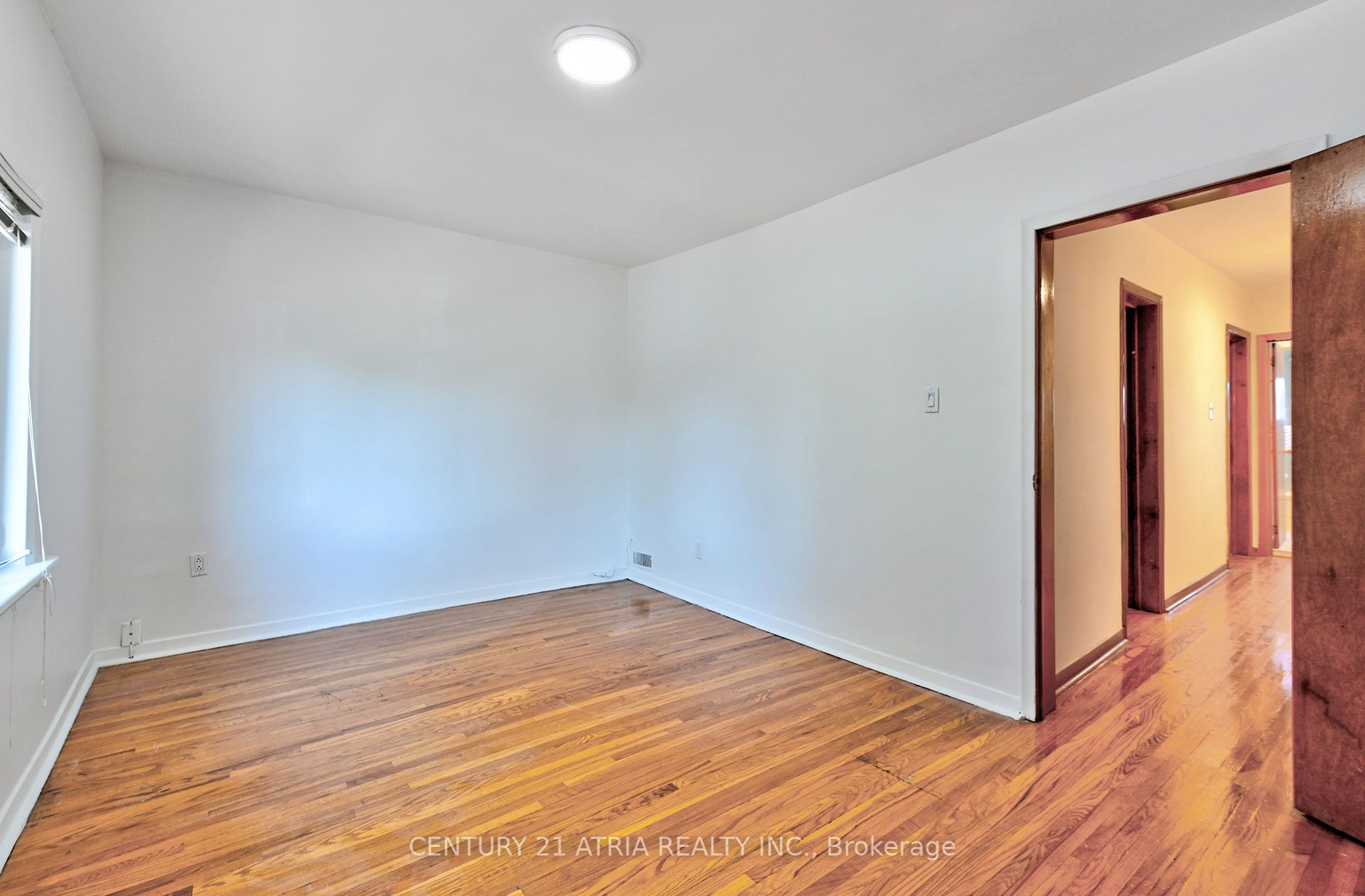 1195 Dovercourt Road Property Photo 18