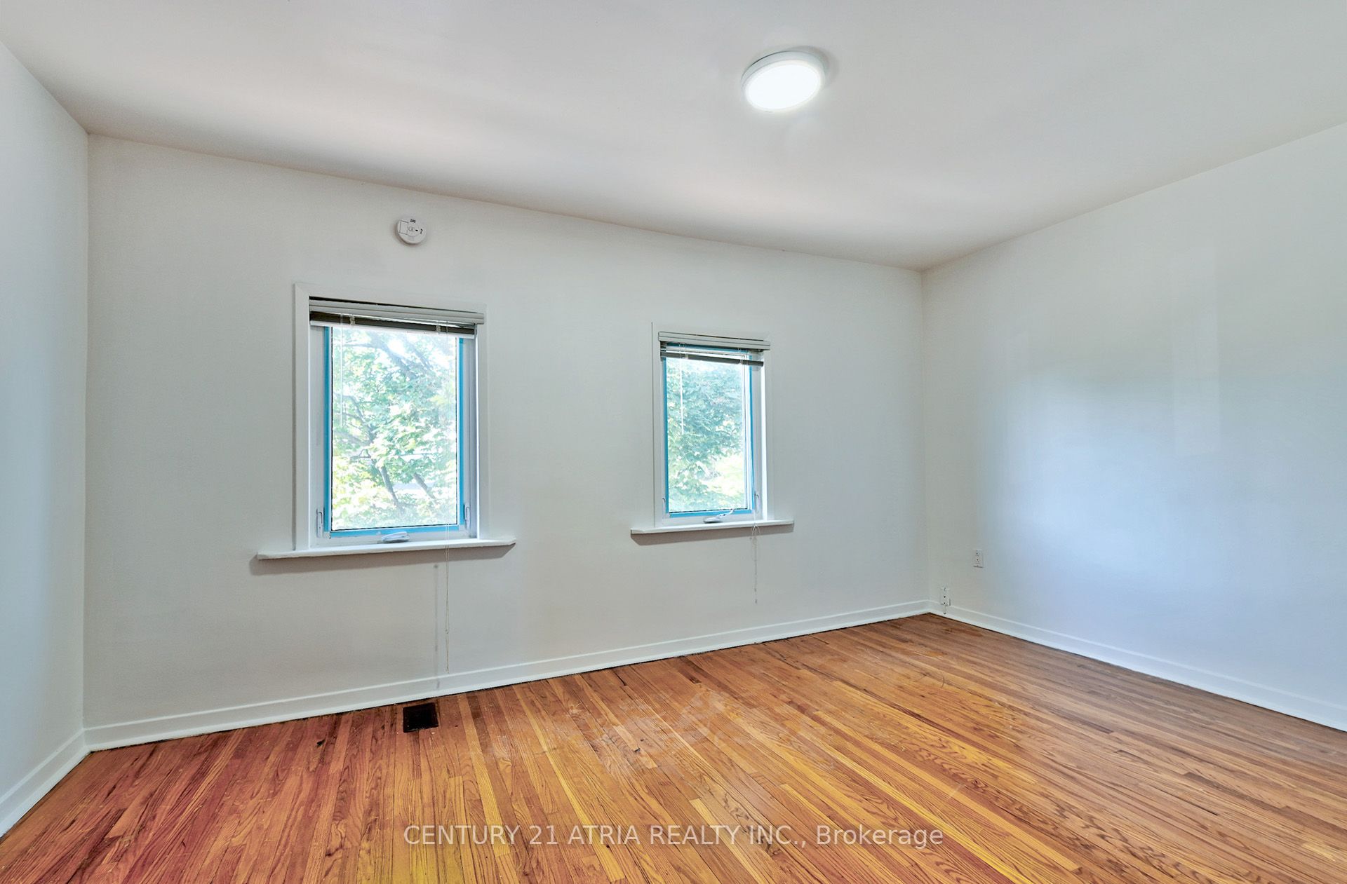 1195 Dovercourt Road Property Photo 19