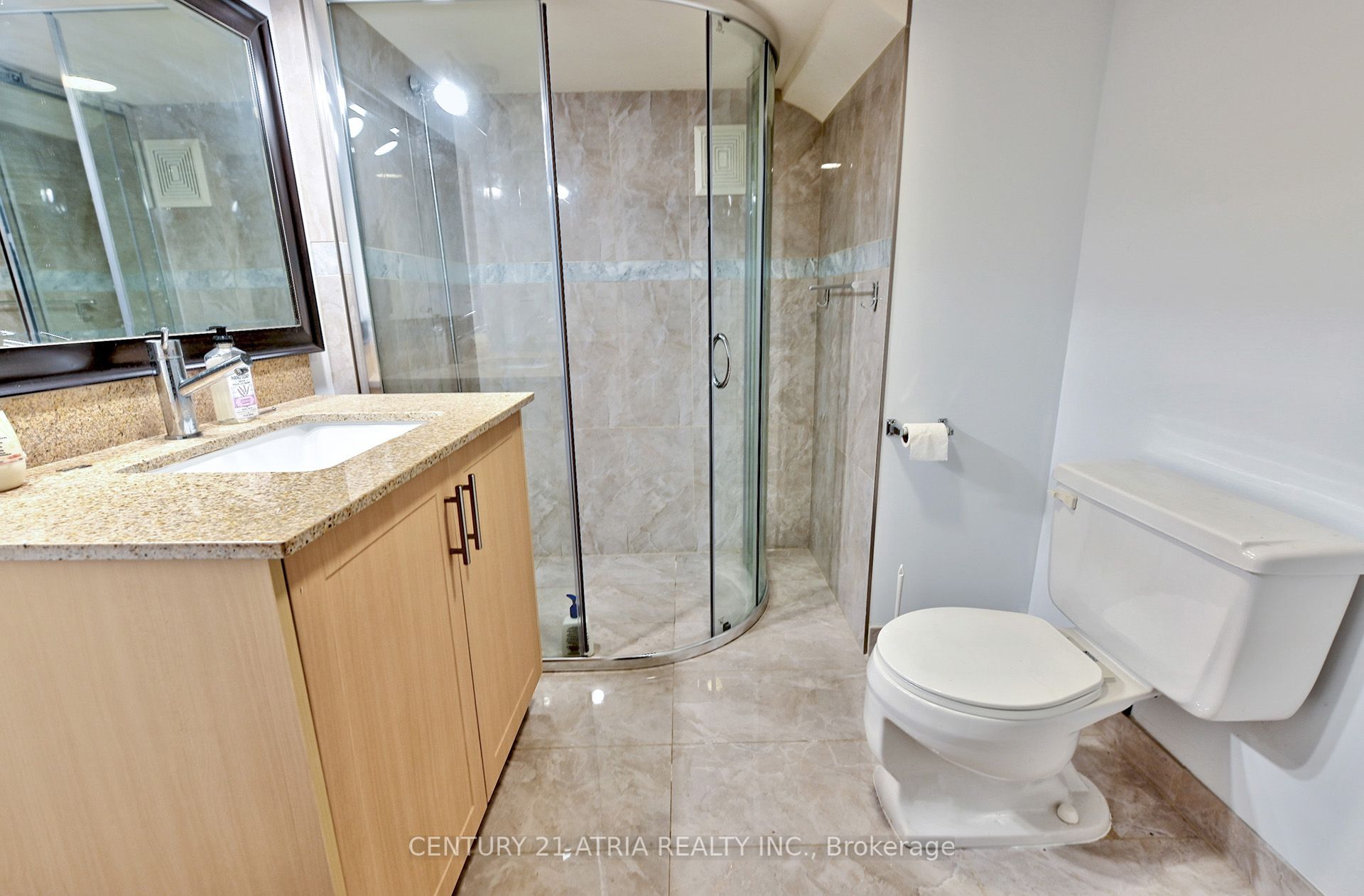 1195 Dovercourt Road Property Photo 23