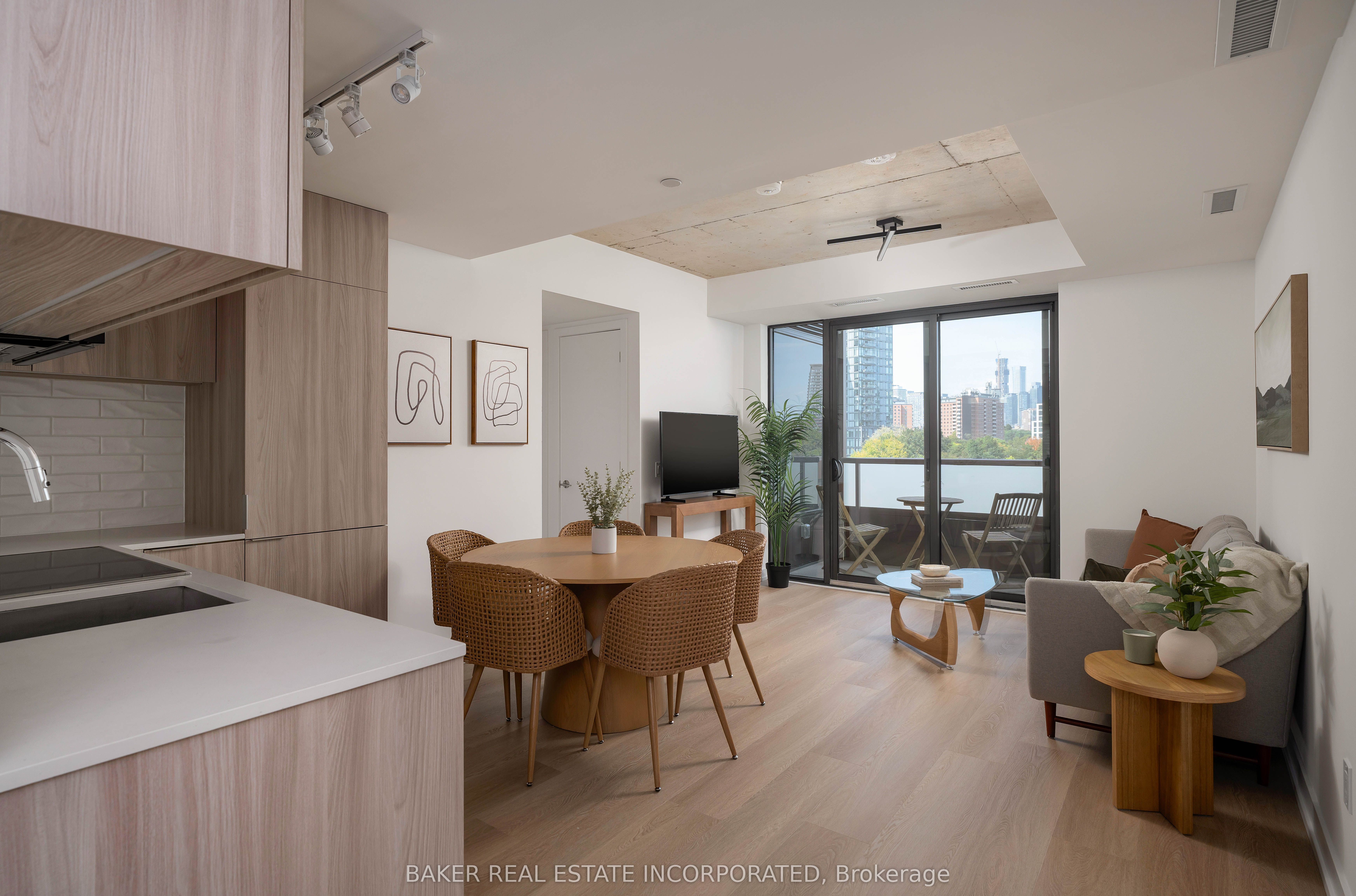 28 Eastern Avenue 527 Property Photo 1