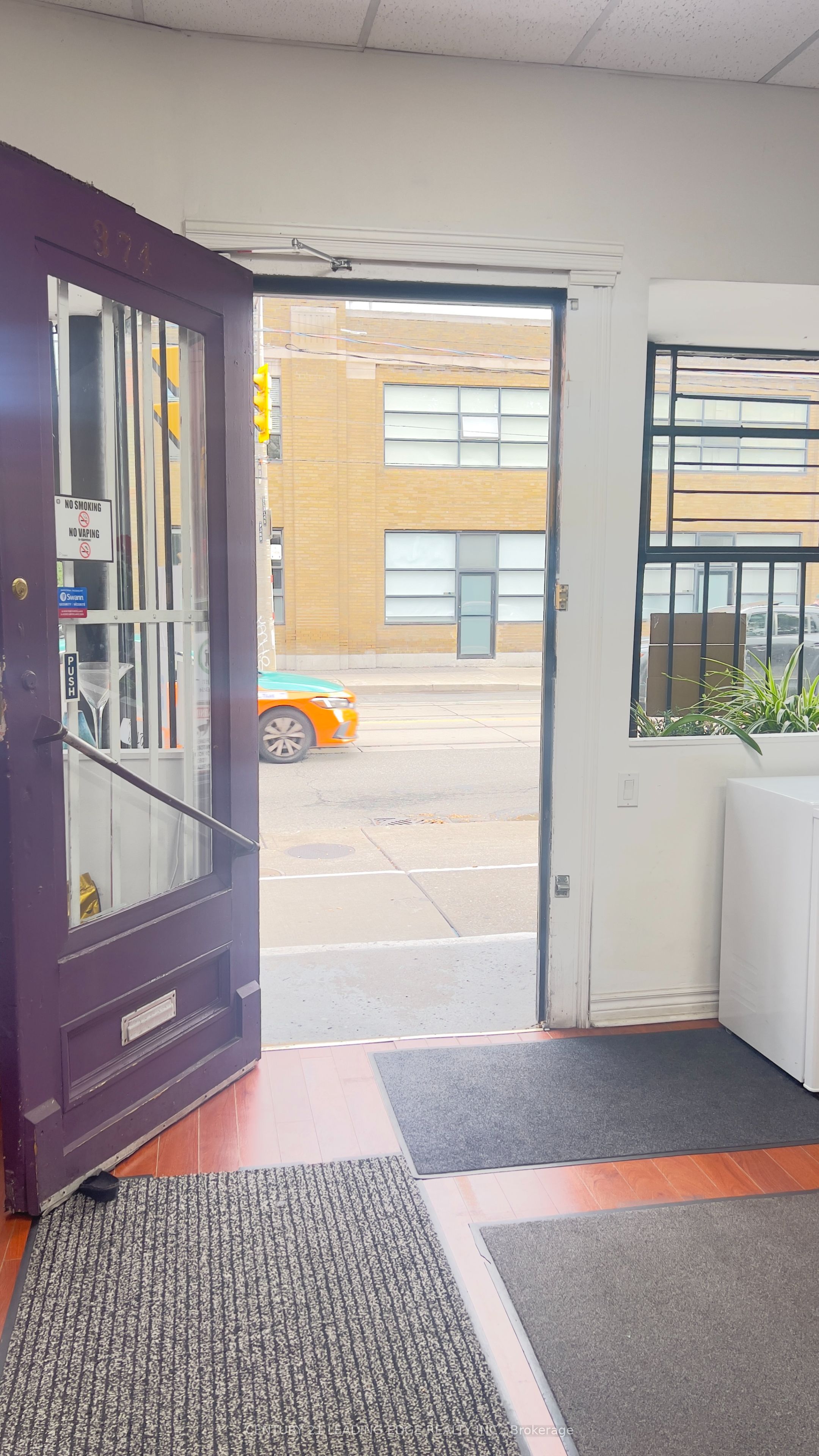 374 Dundas Street E Property Photo 2