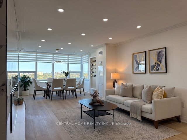 55 Skymark Drive 1707 Property Photo 1