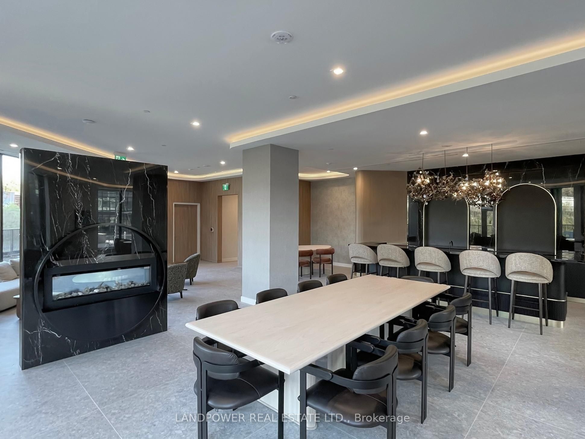 1 Kyle Lowry Road 604 Property Photo 37