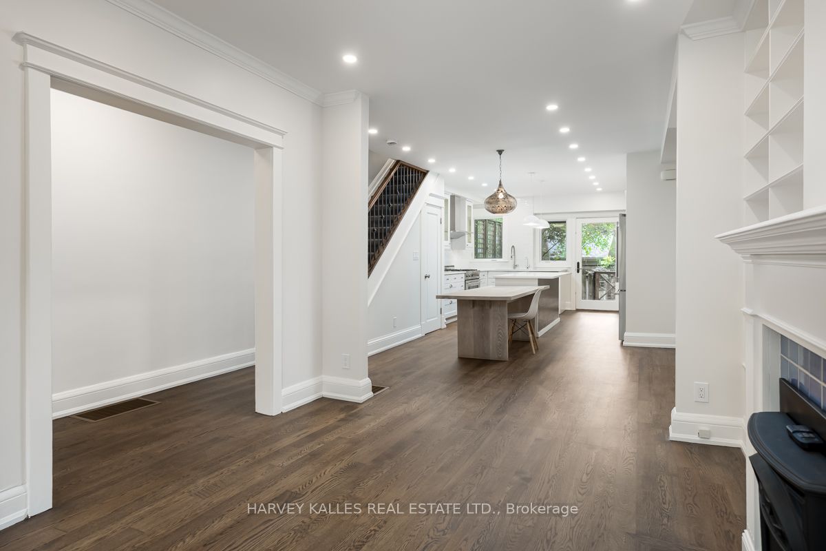 211 Cottingham Street Property Photo 7