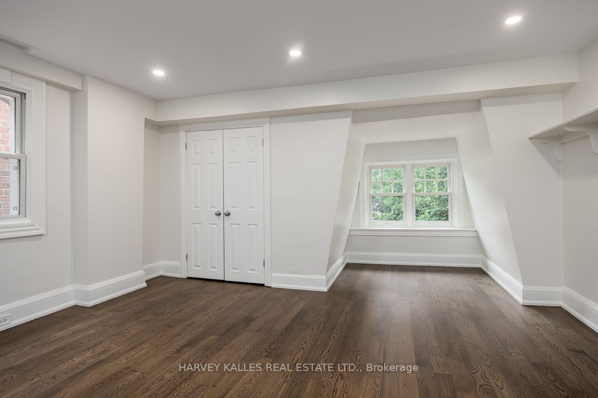 211 Cottingham Street Property Photo 23