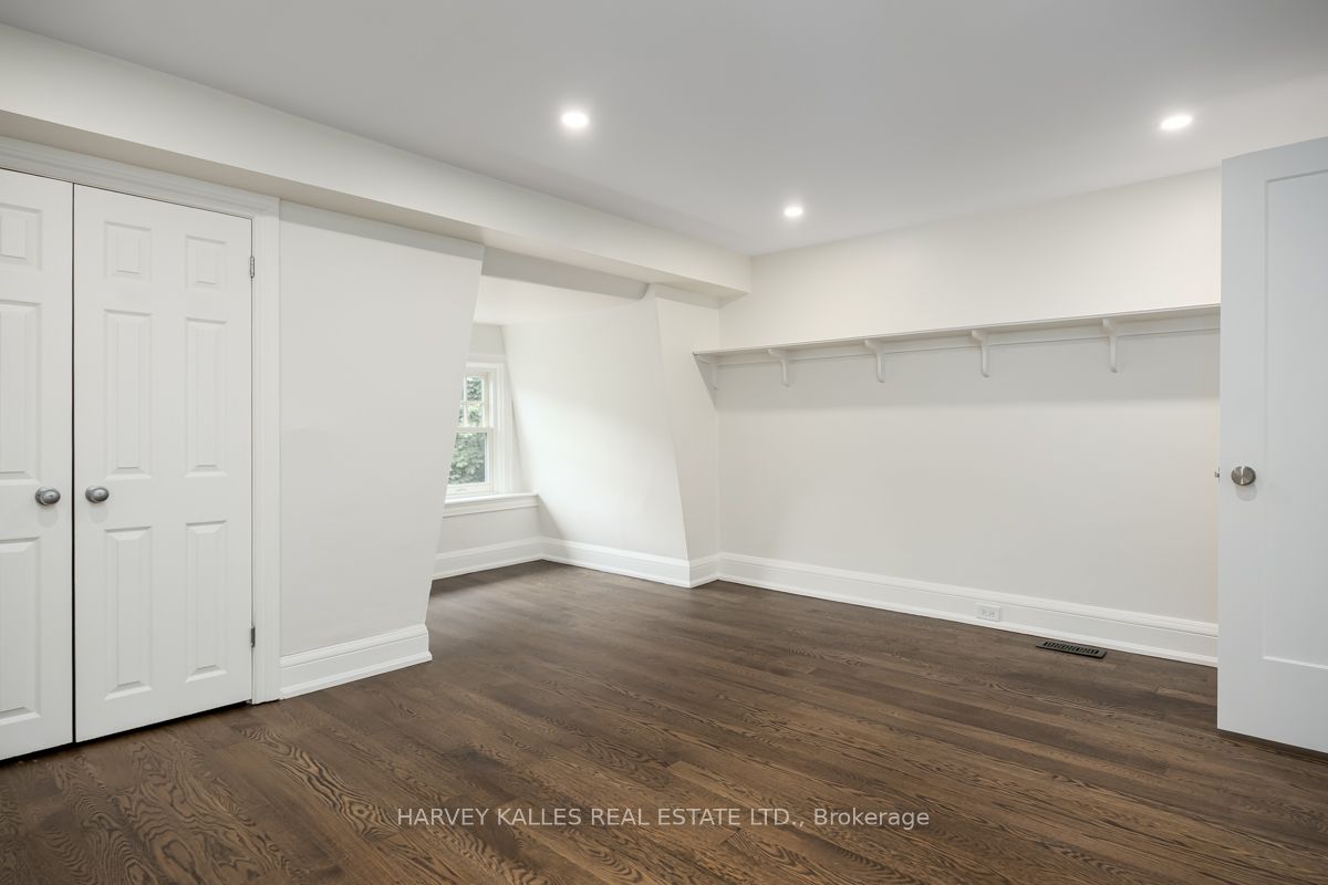 211 Cottingham Street Property Photo 24