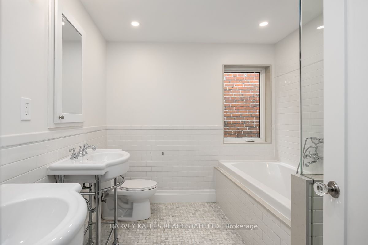 211 Cottingham Street Property Photo 26