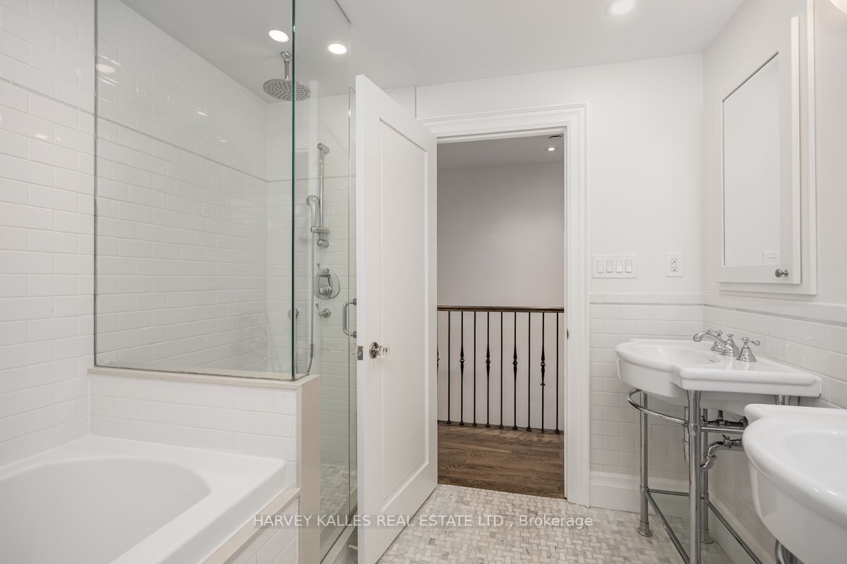 211 Cottingham Street Property Photo 27