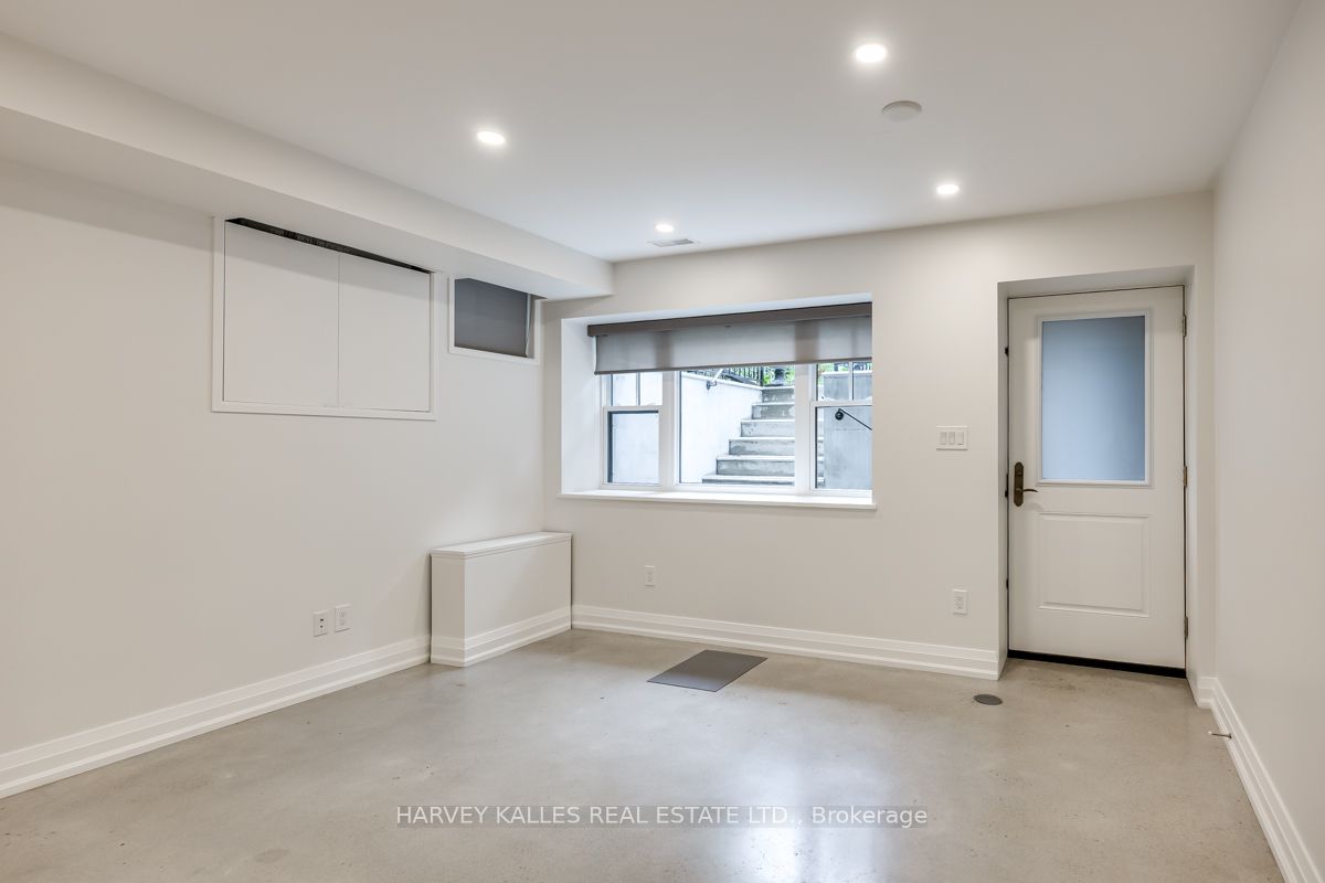 211 Cottingham Street Property Photo 28