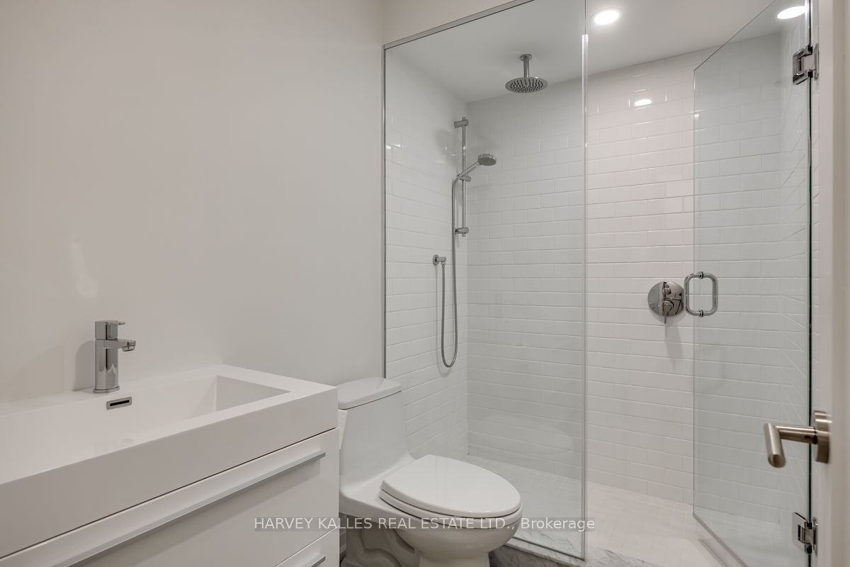 211 Cottingham Street Property Photo 32