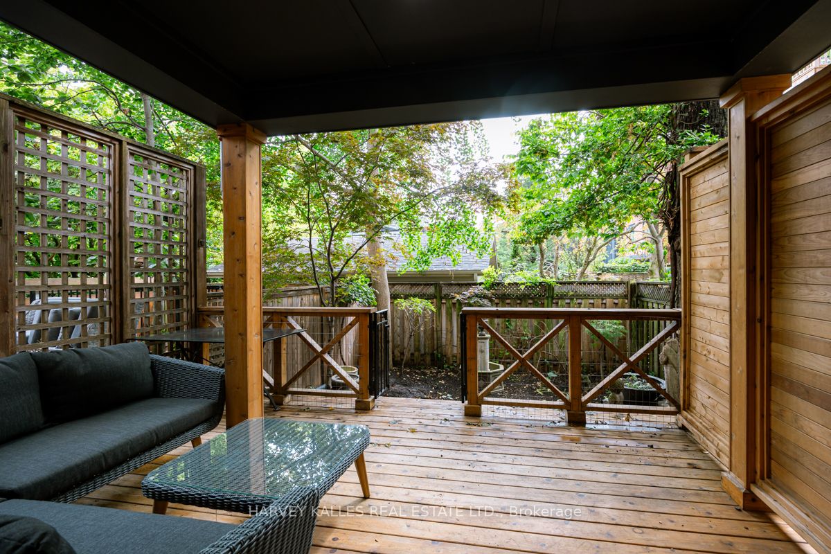 211 Cottingham Street Property Photo 36