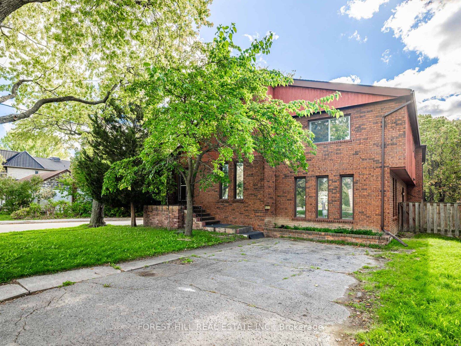 309 Hillcrest Avenue Property Photo 1