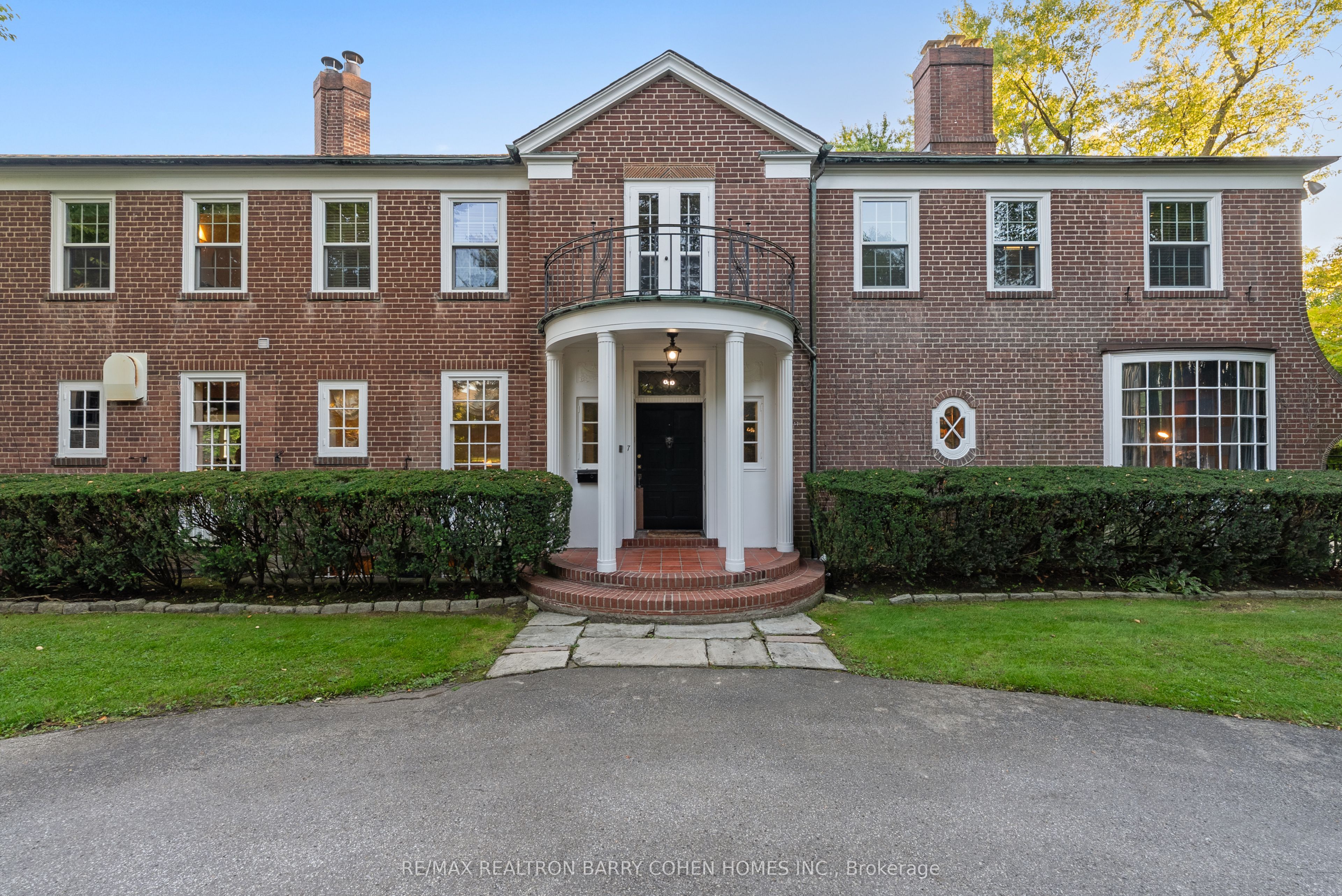 7 Alderbrook Drive Property Photo 1