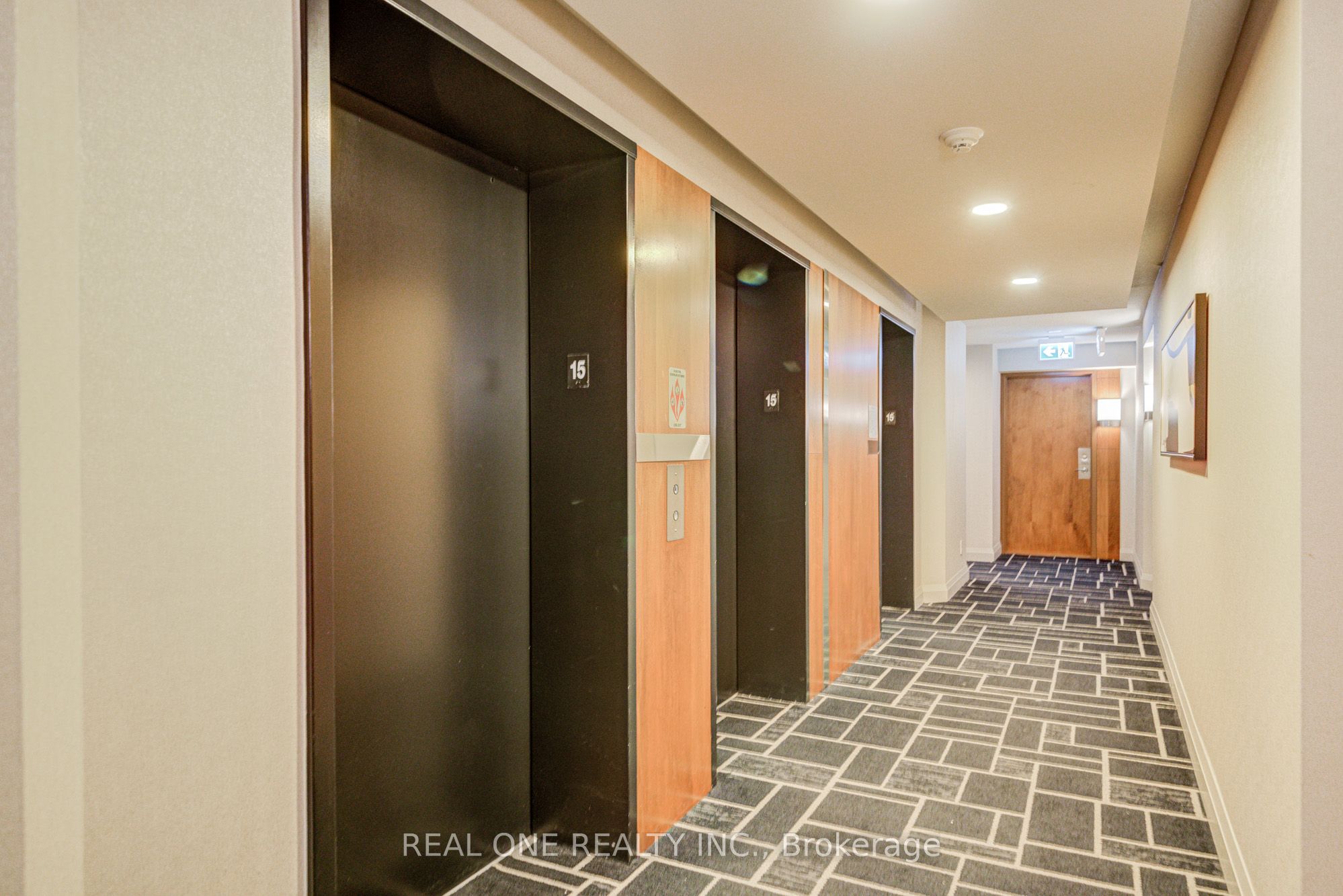 C12455838 Property Photo 5