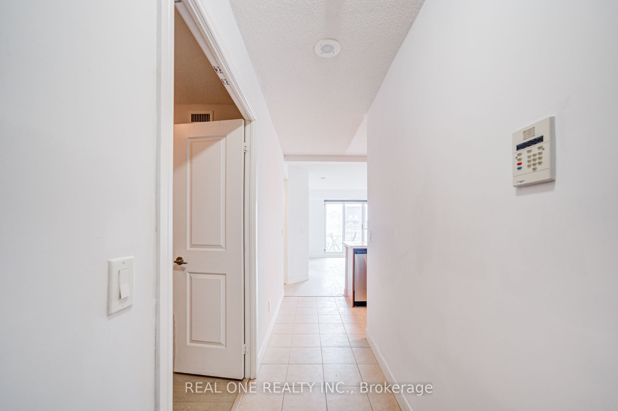 C12455838 Property Photo 11