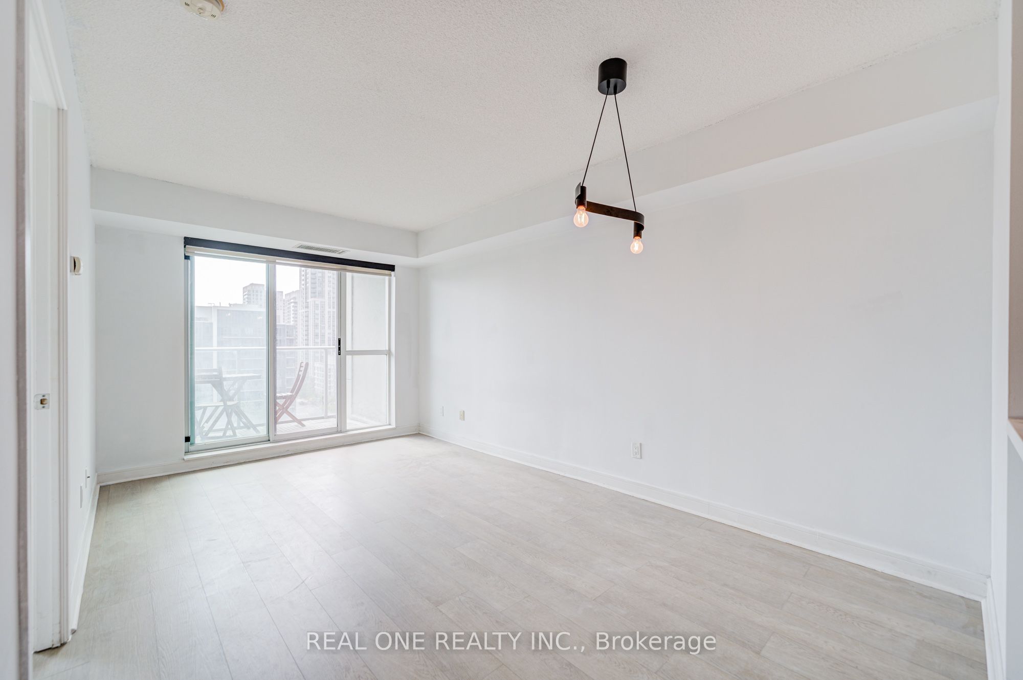 C12455838 Property Photo 19